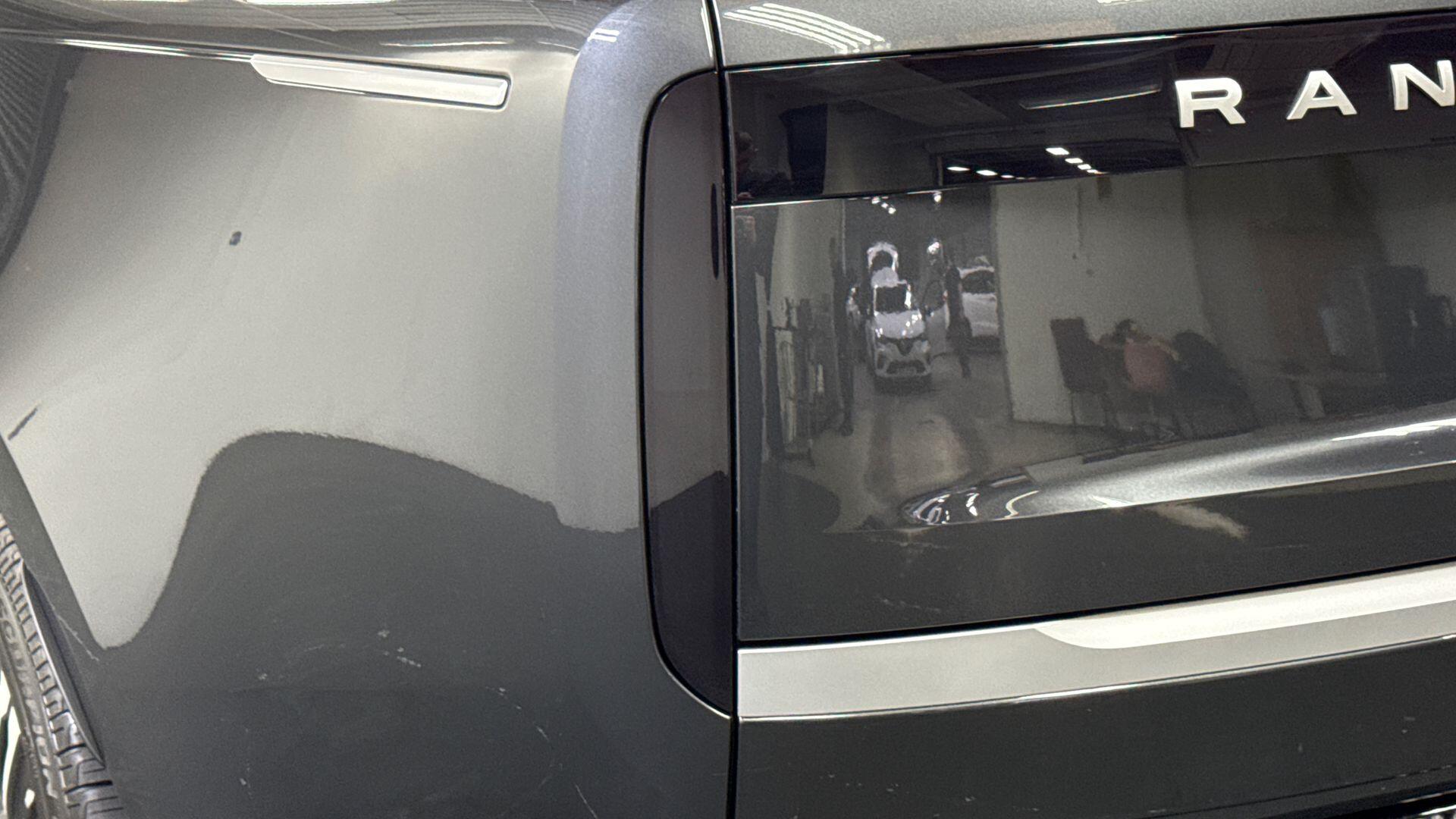 Land Rover Range Rover view 26