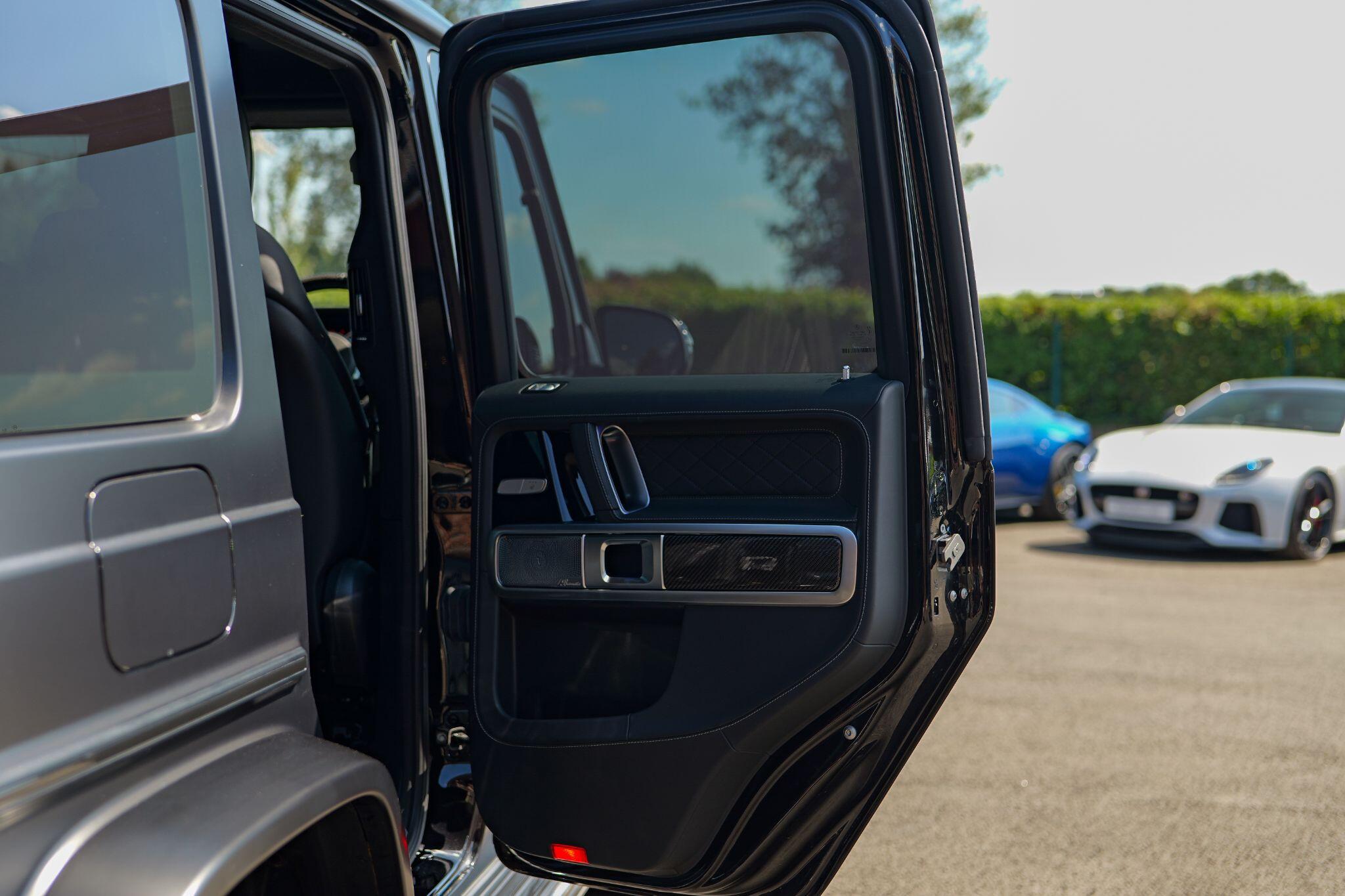 Mercedes-Benz G Class view 30
