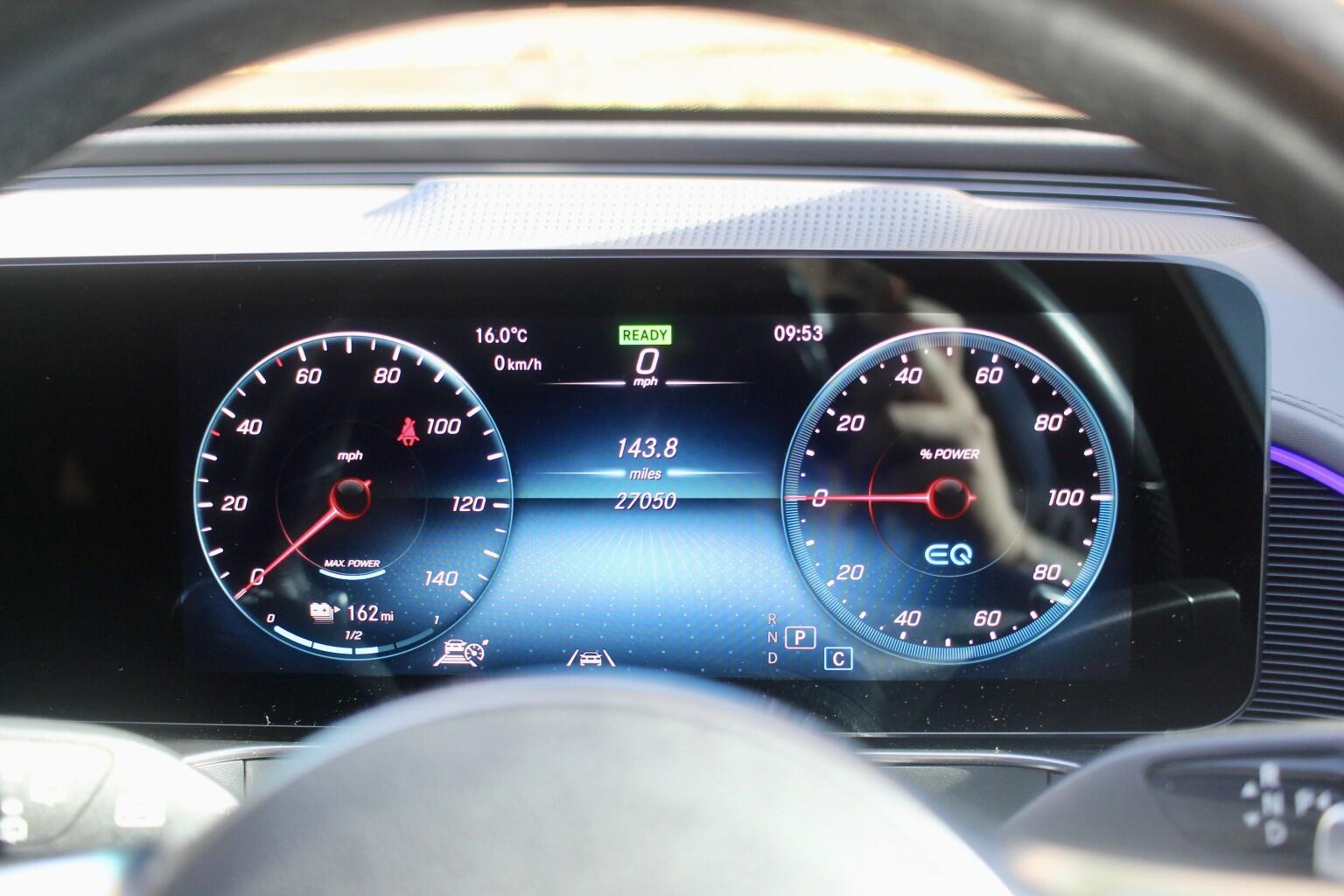 Mercedes-Benz Eqc view 33