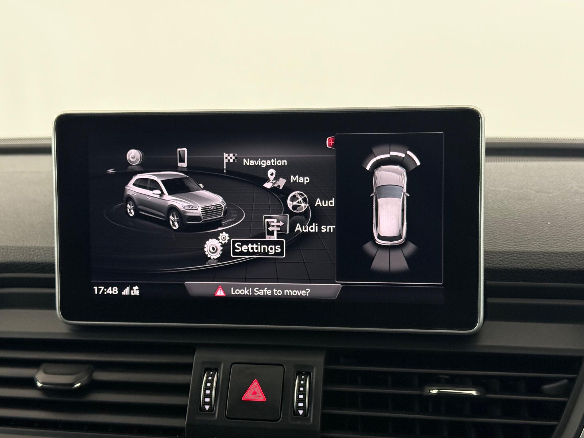 Audi Q5 view 32