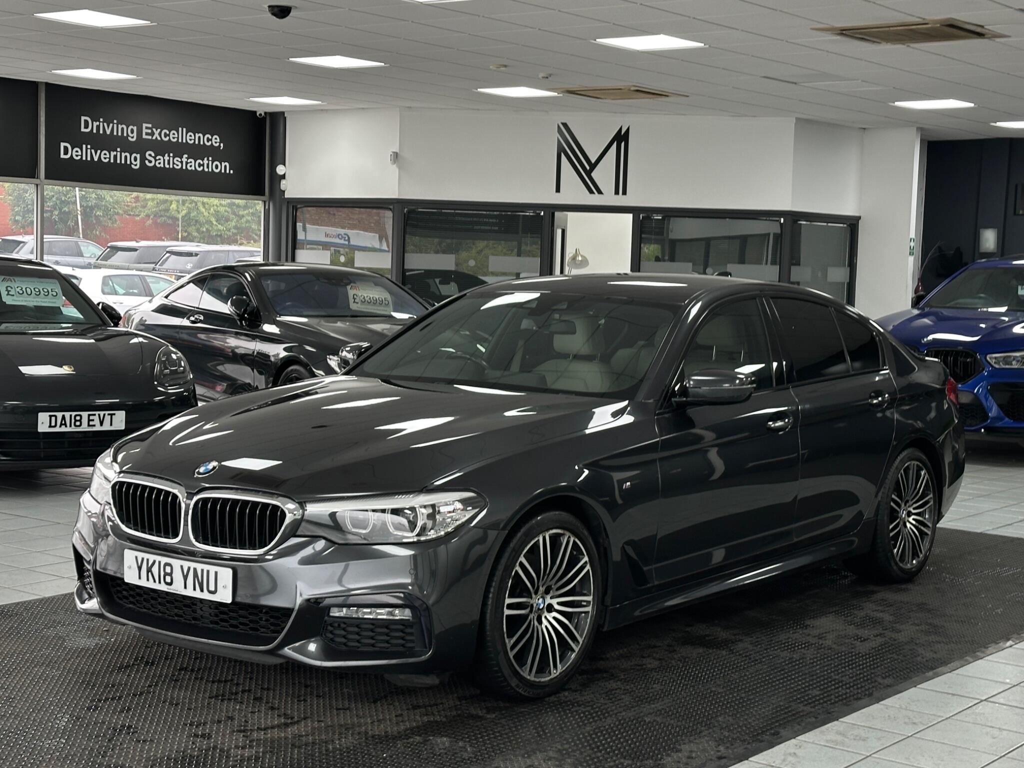 BMW 5 Series view 6
