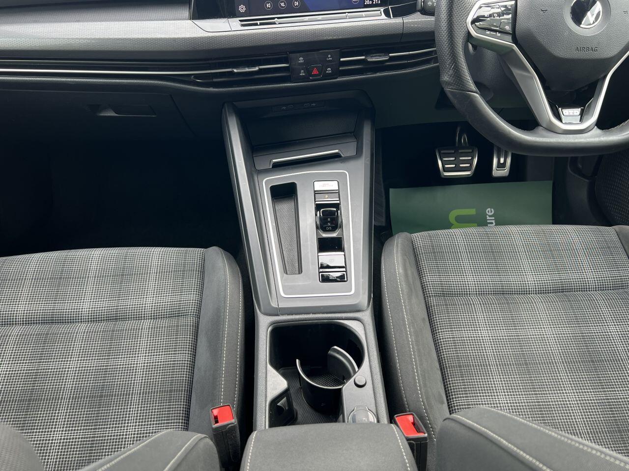 Volkswagen Golf view 29