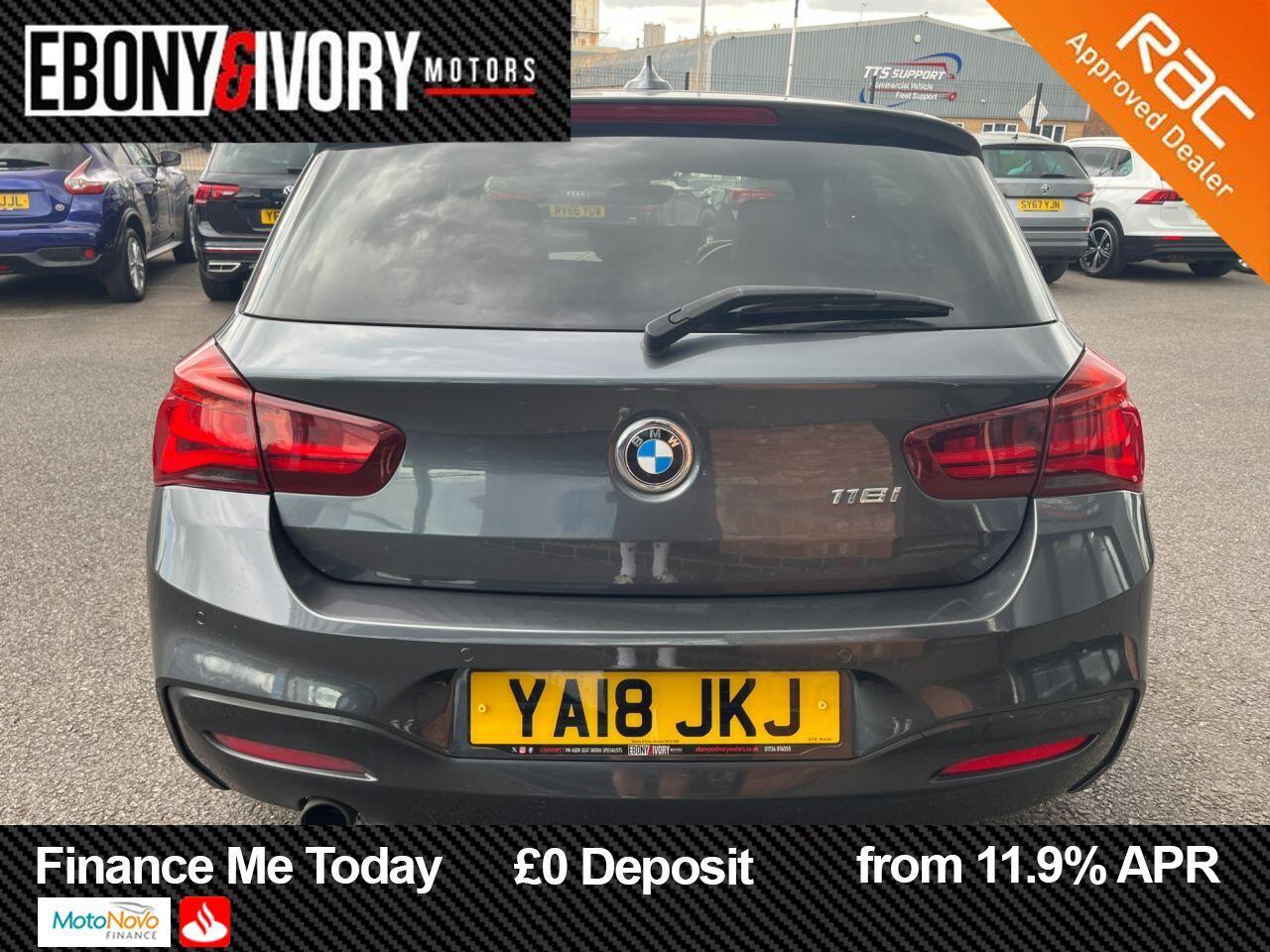 BMW 1 Series view 4