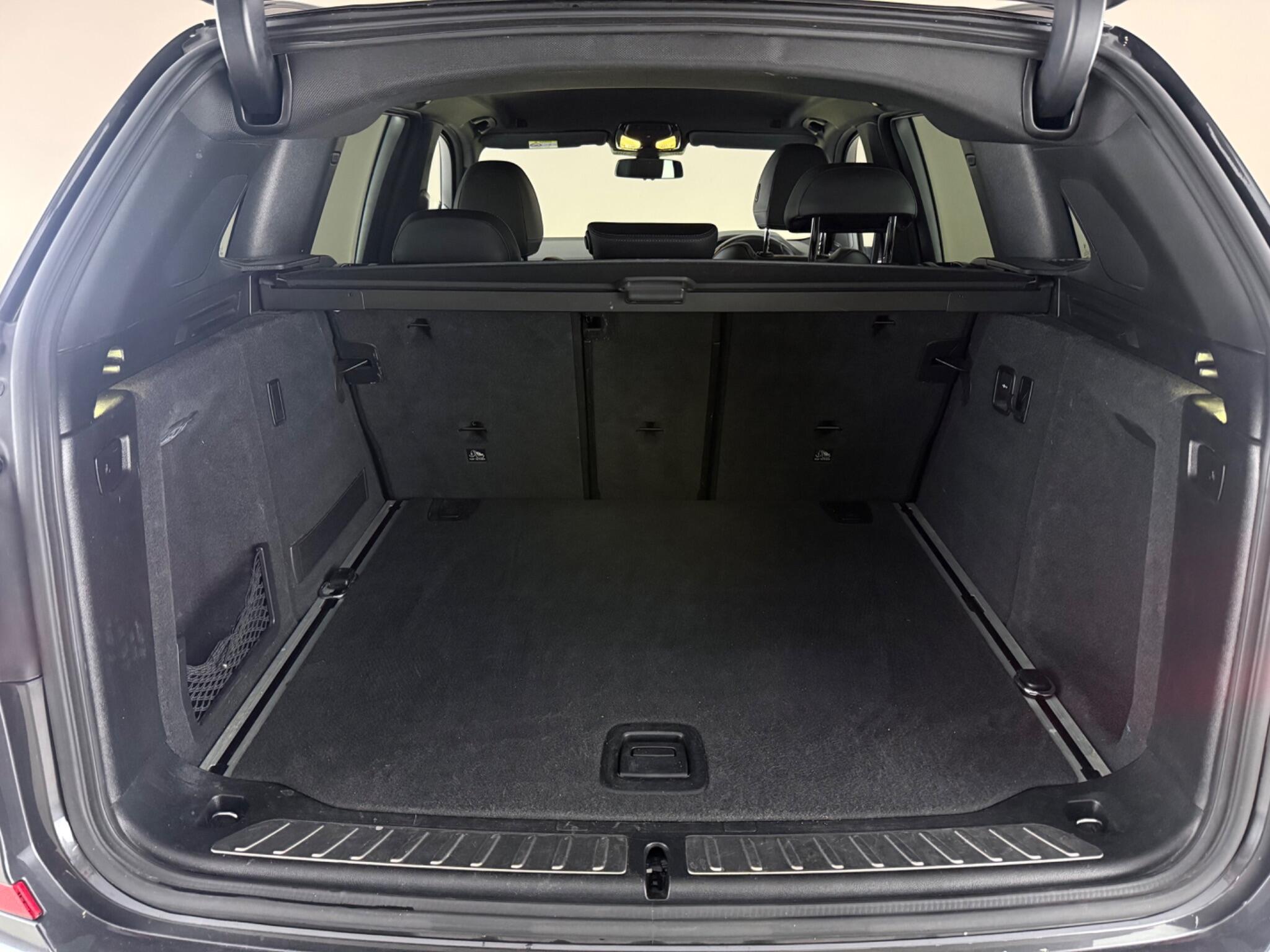 BMW X3 view 11