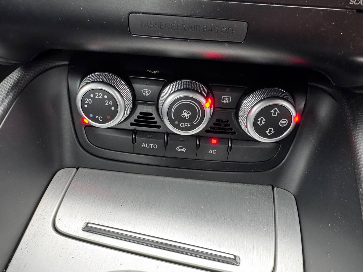 Audi TT view 20