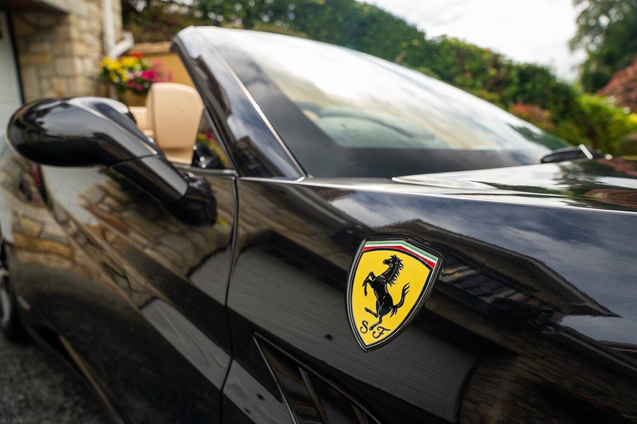 Ferrari California view 33