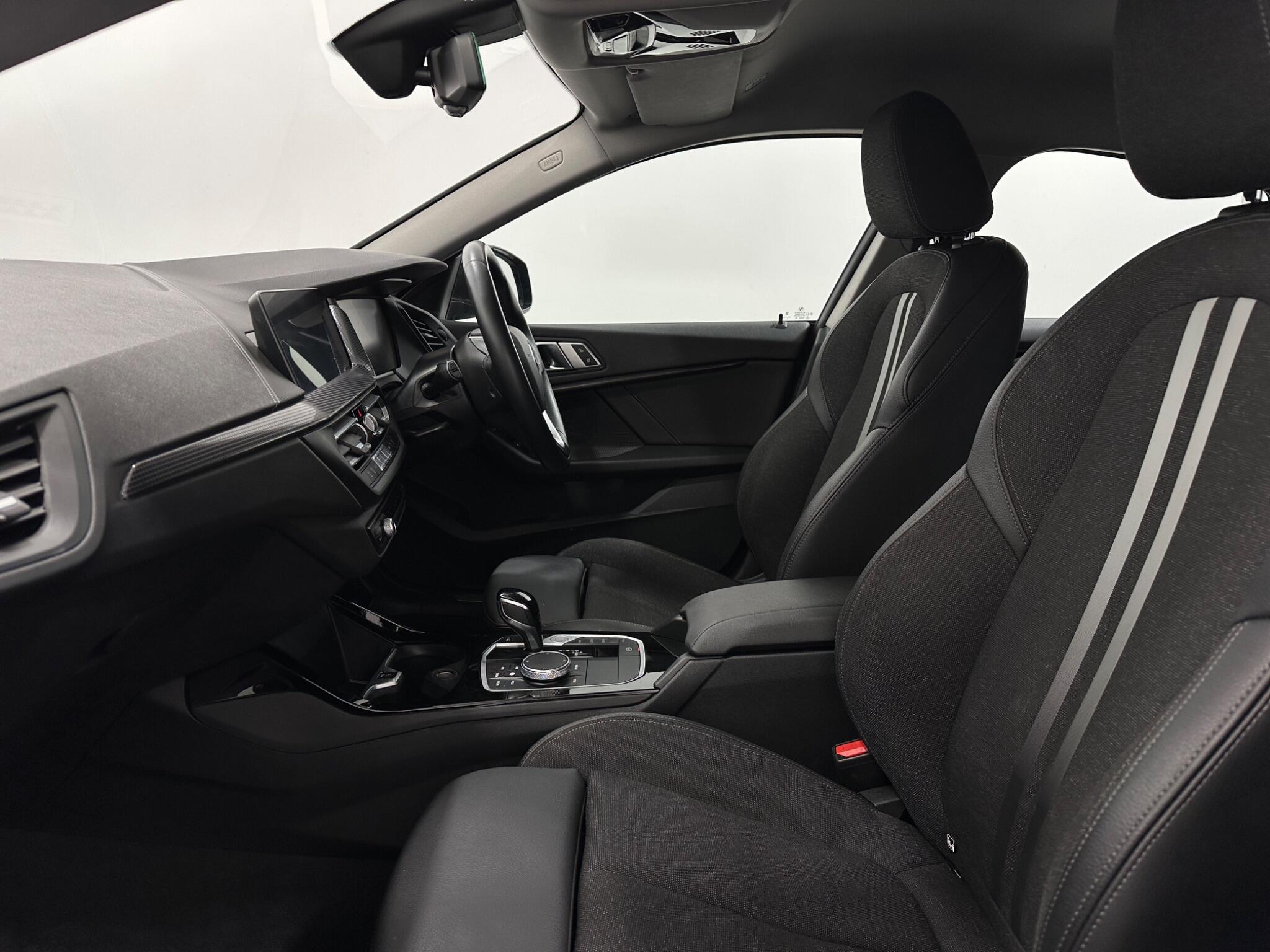 BMW 2 Series view 36