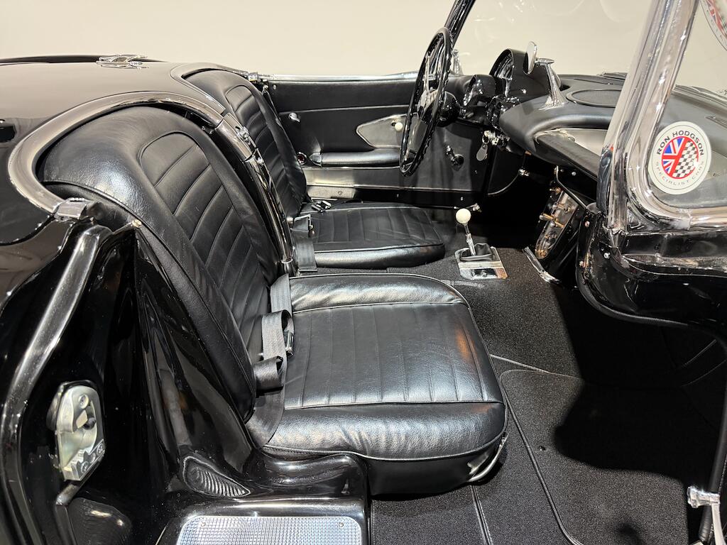 Chevrolet Corvette view 6