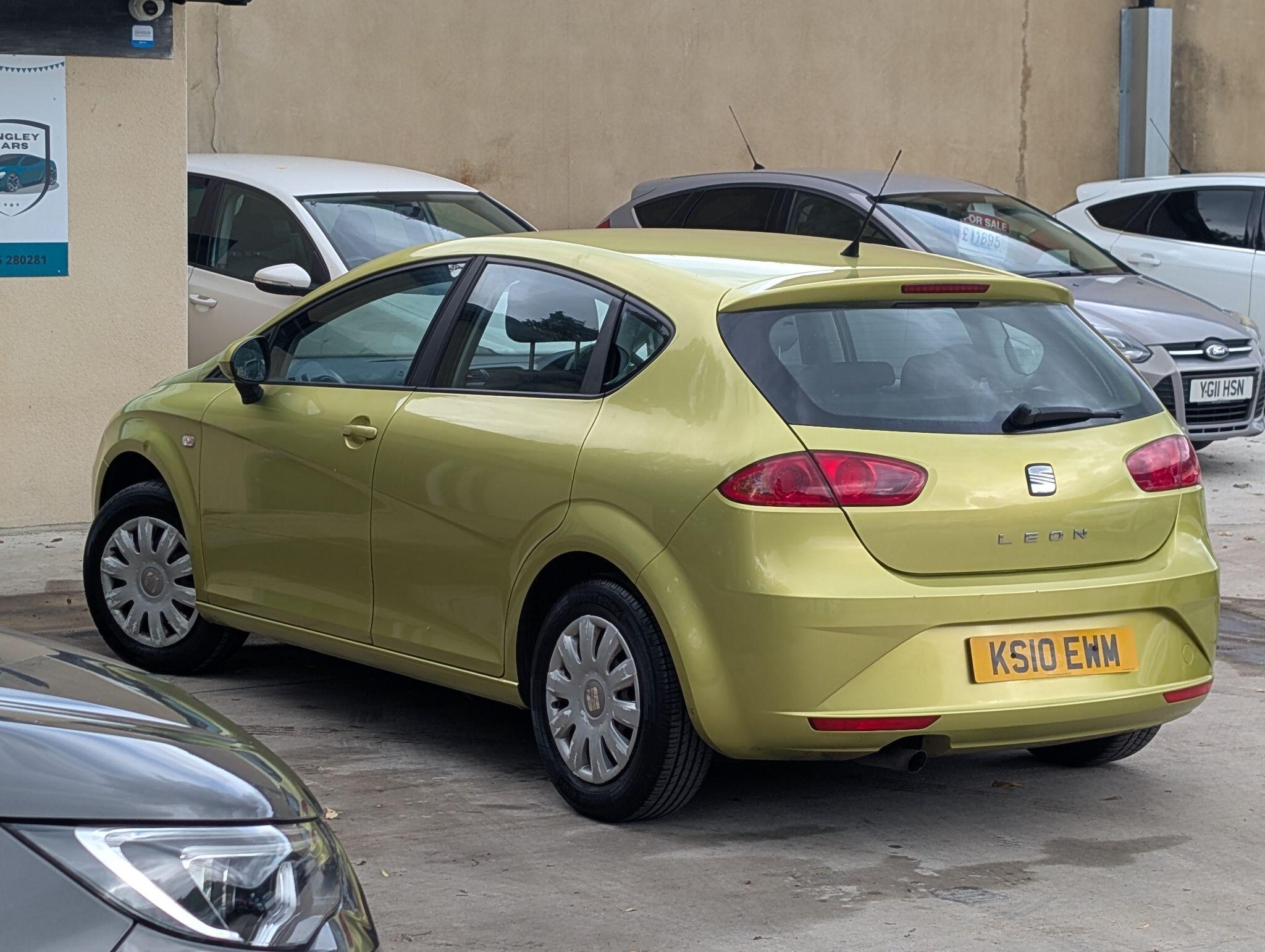 Seat Leon view 4