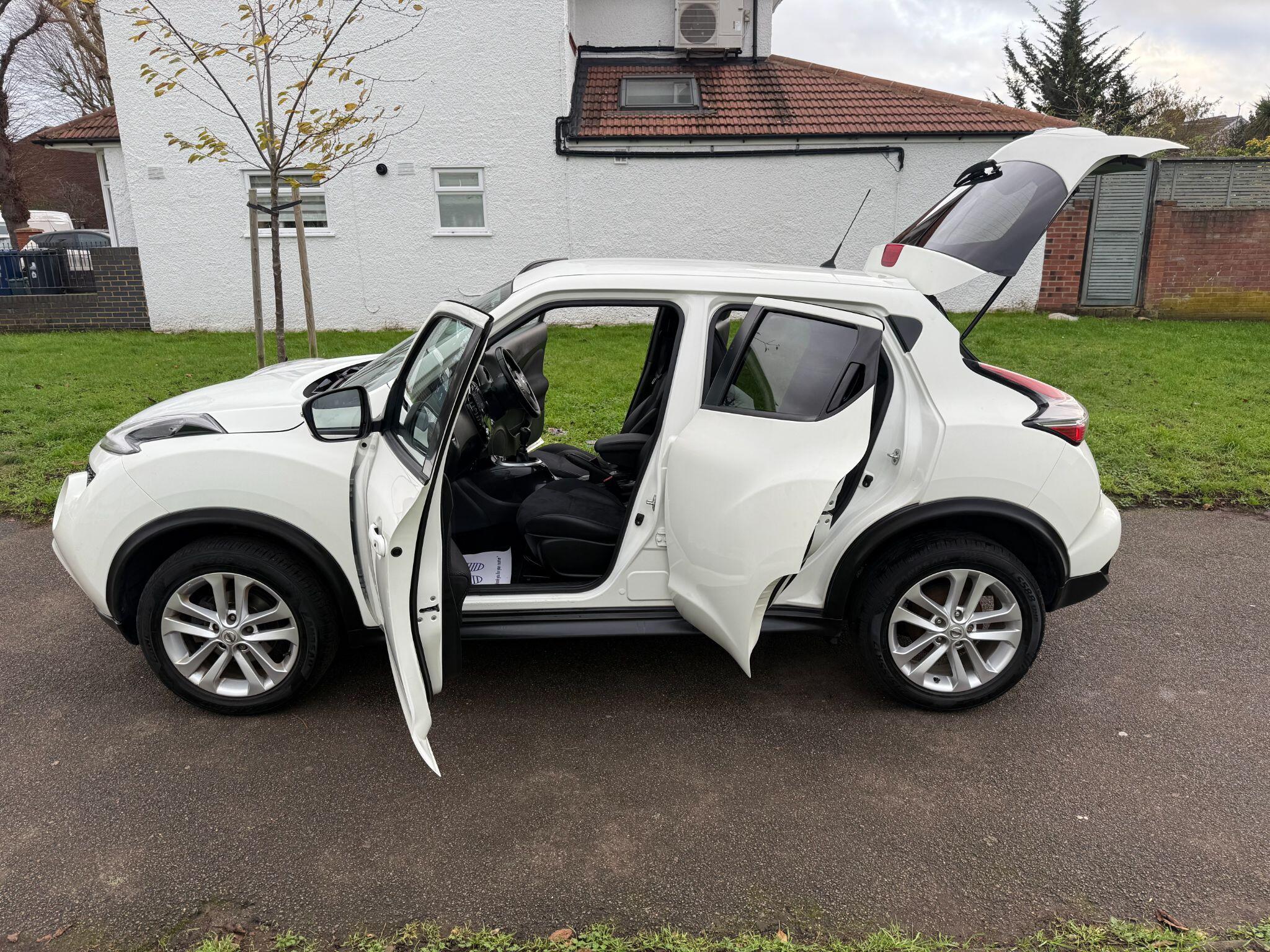 2017 Nissan Juke image 26