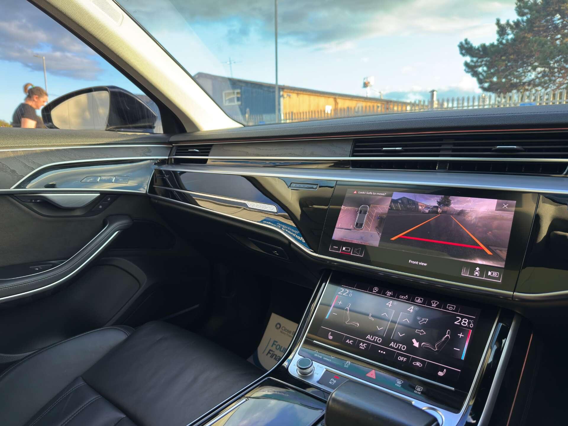 Audi A8 view 66