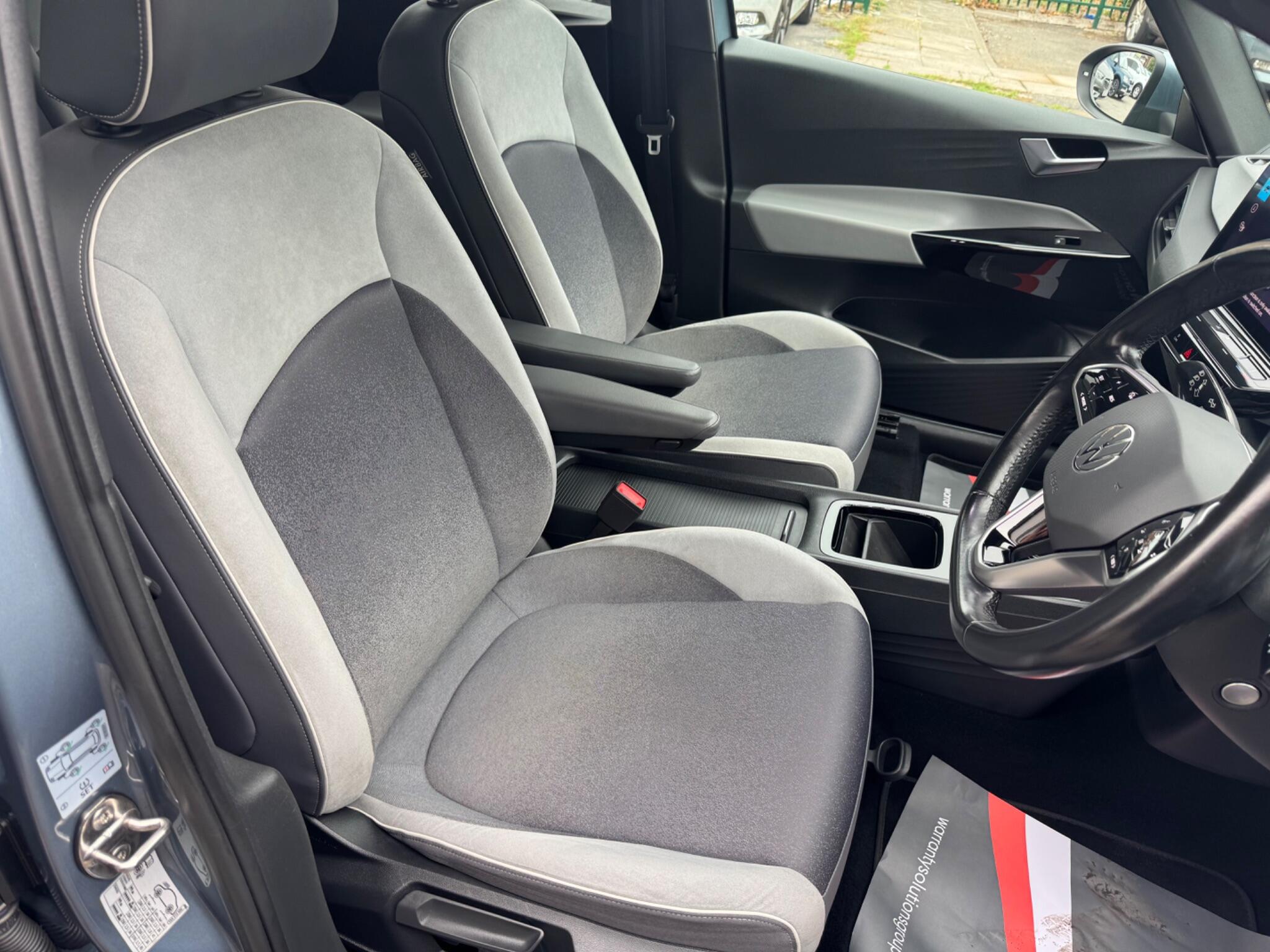 Volkswagen ID.3 view 14