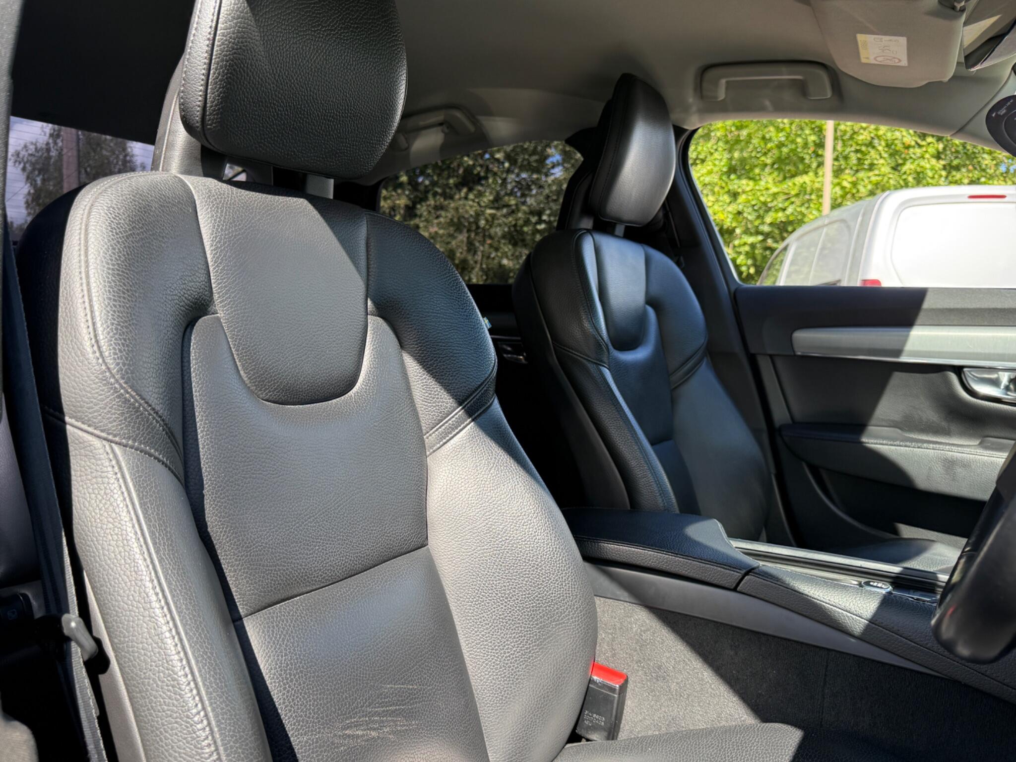Volvo S90 - Image 37