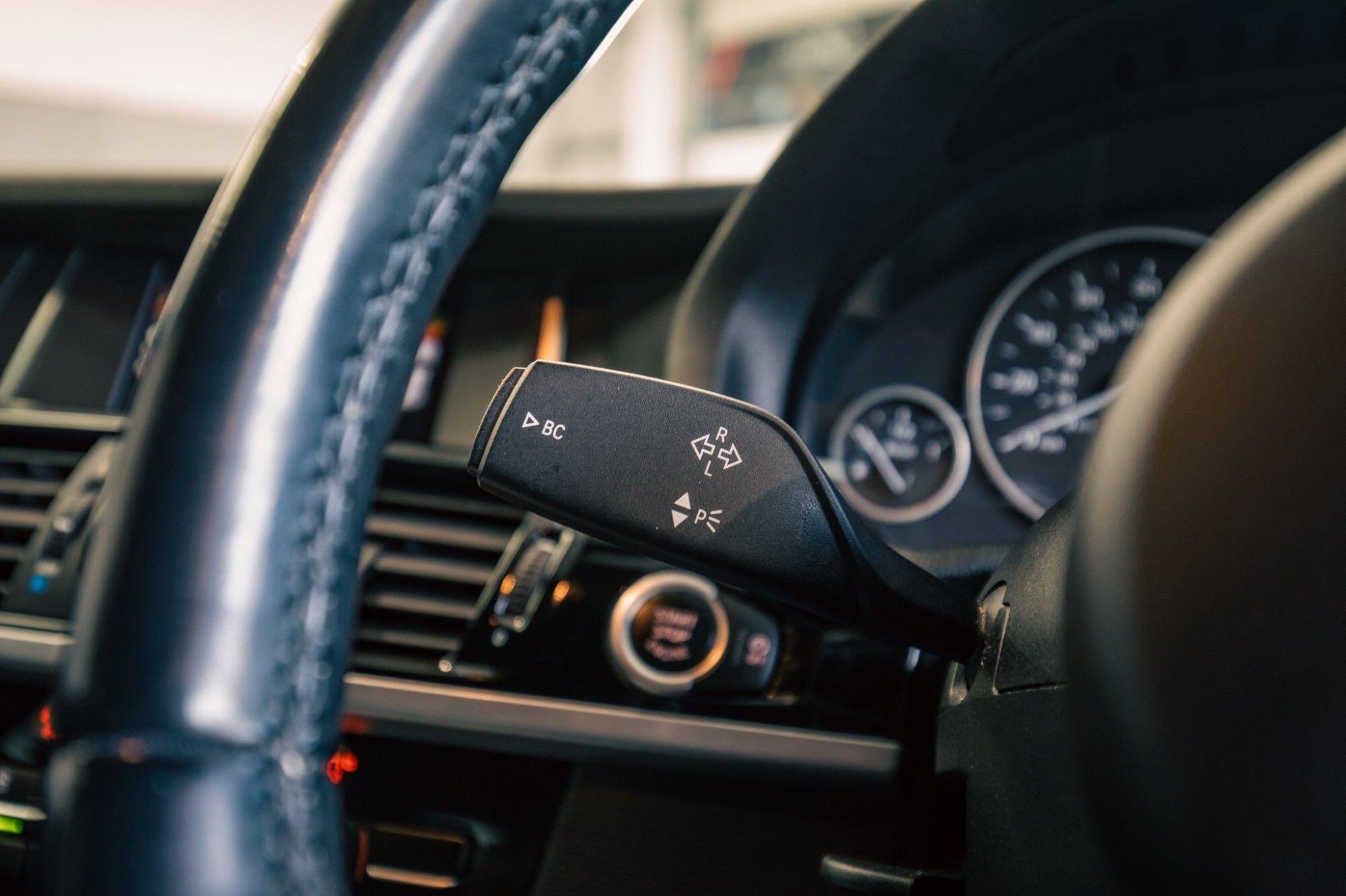 BMW X3 view 13