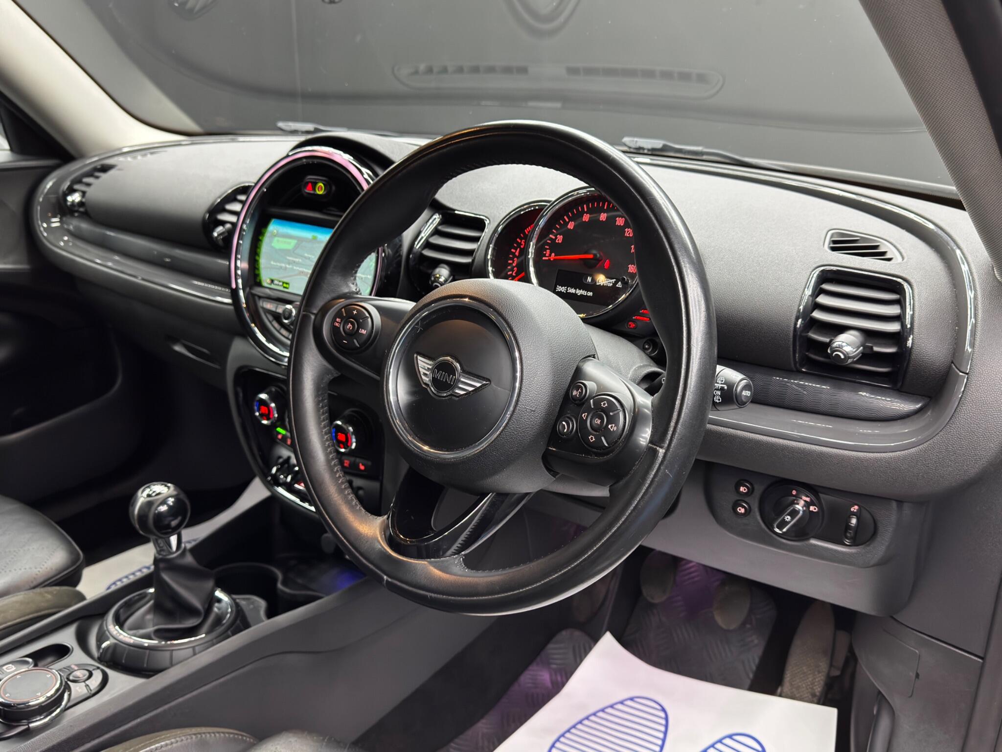 Mini Clubman view 9