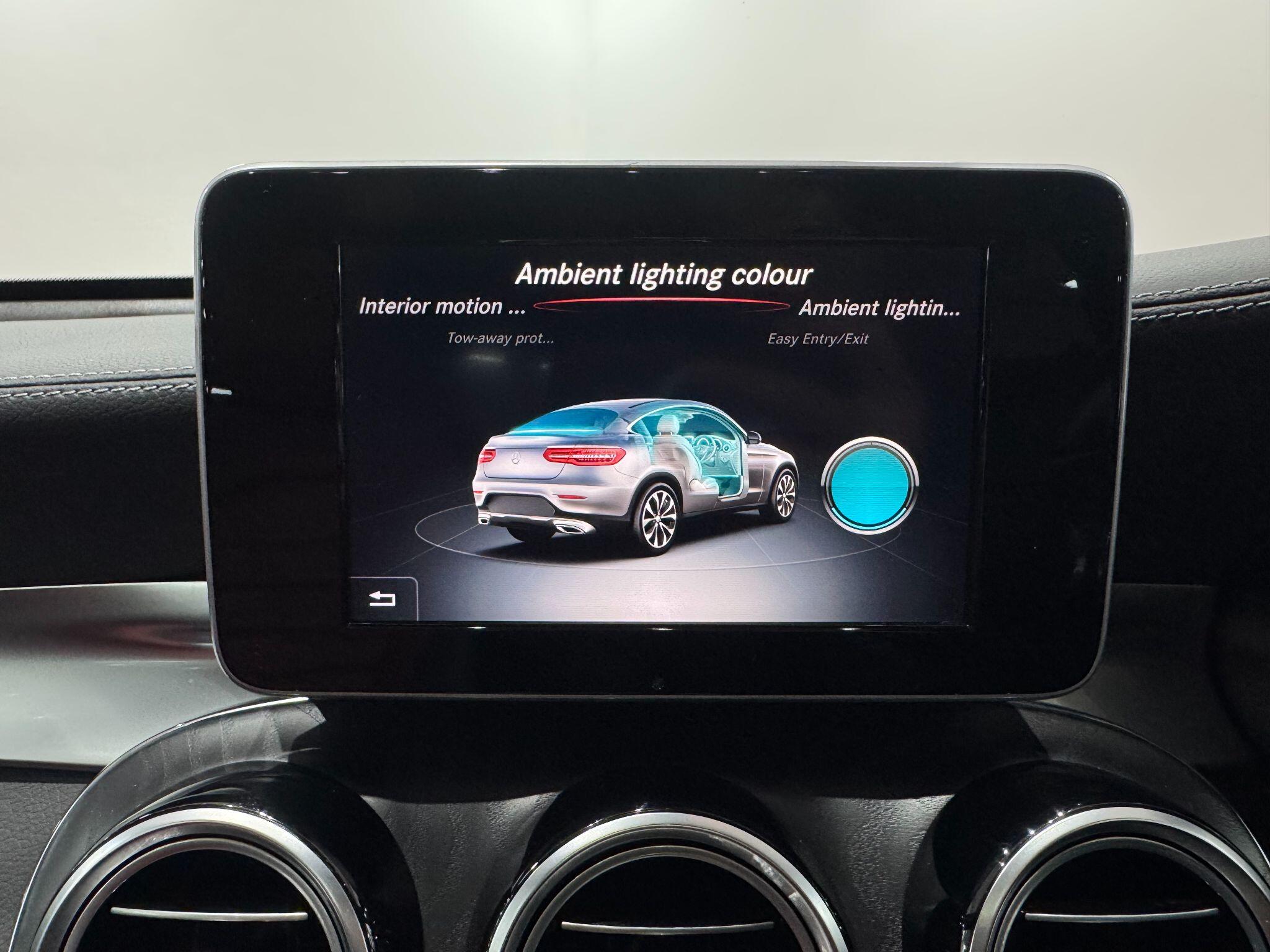 Mercedes-Benz GLC view 39
