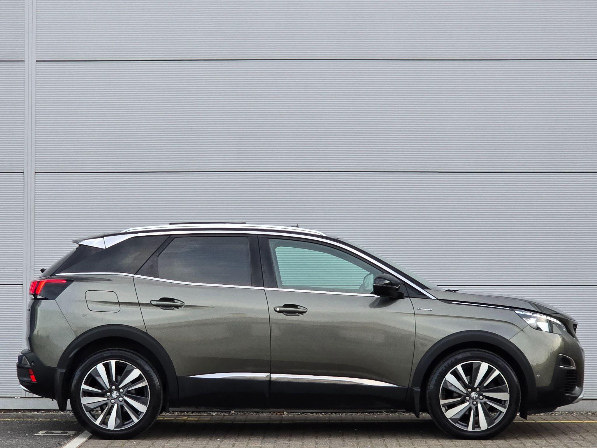Peugeot 3008 view 7
