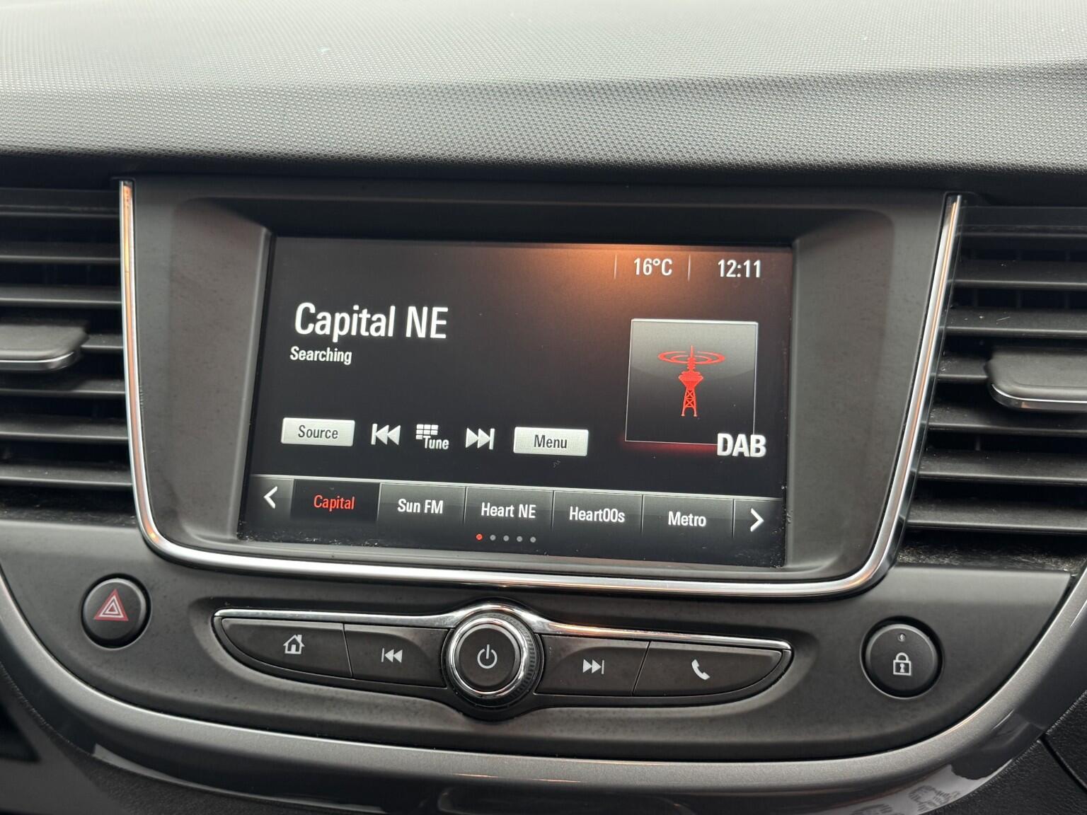 Vauxhall Crossland view 36