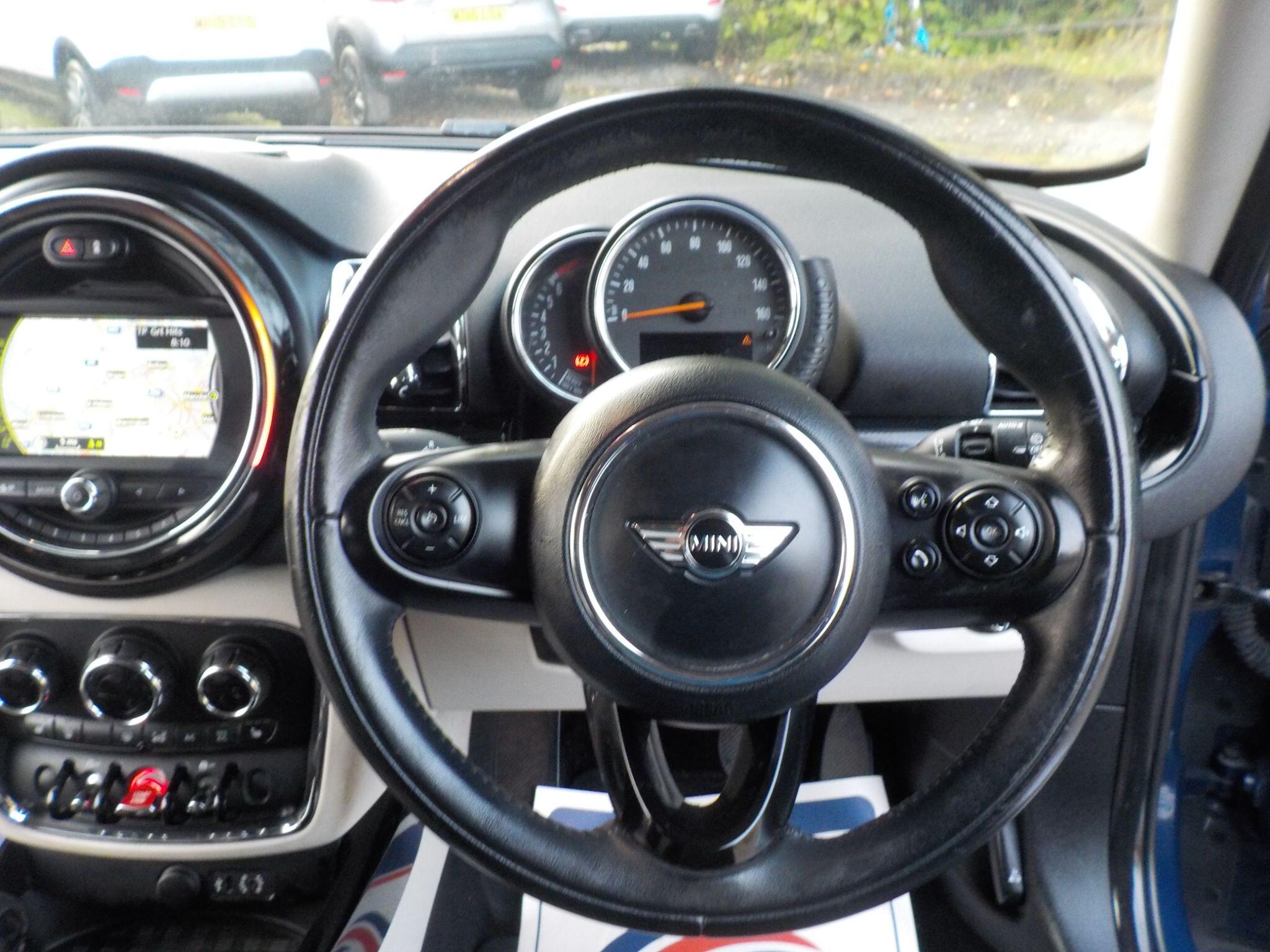 MINI Clubman 1.5 Cooper Euro 6 (s/s) 6dr