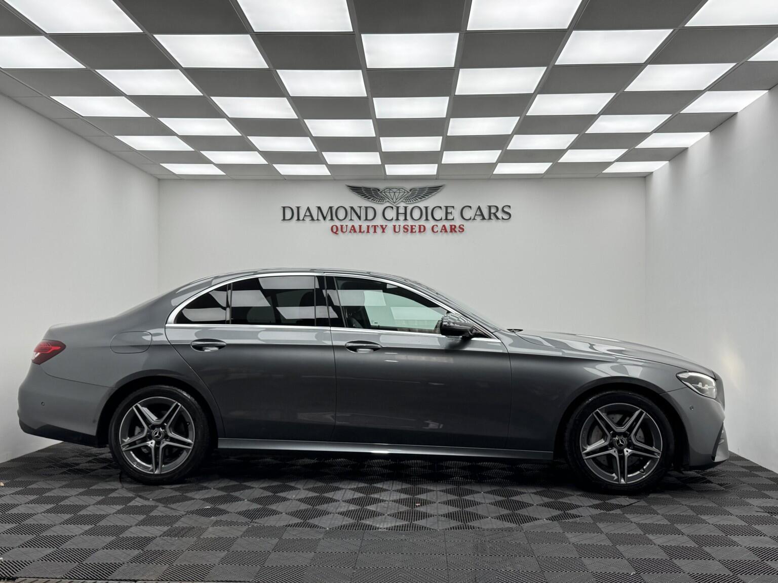 Mercedes-Benz E-Class view 3