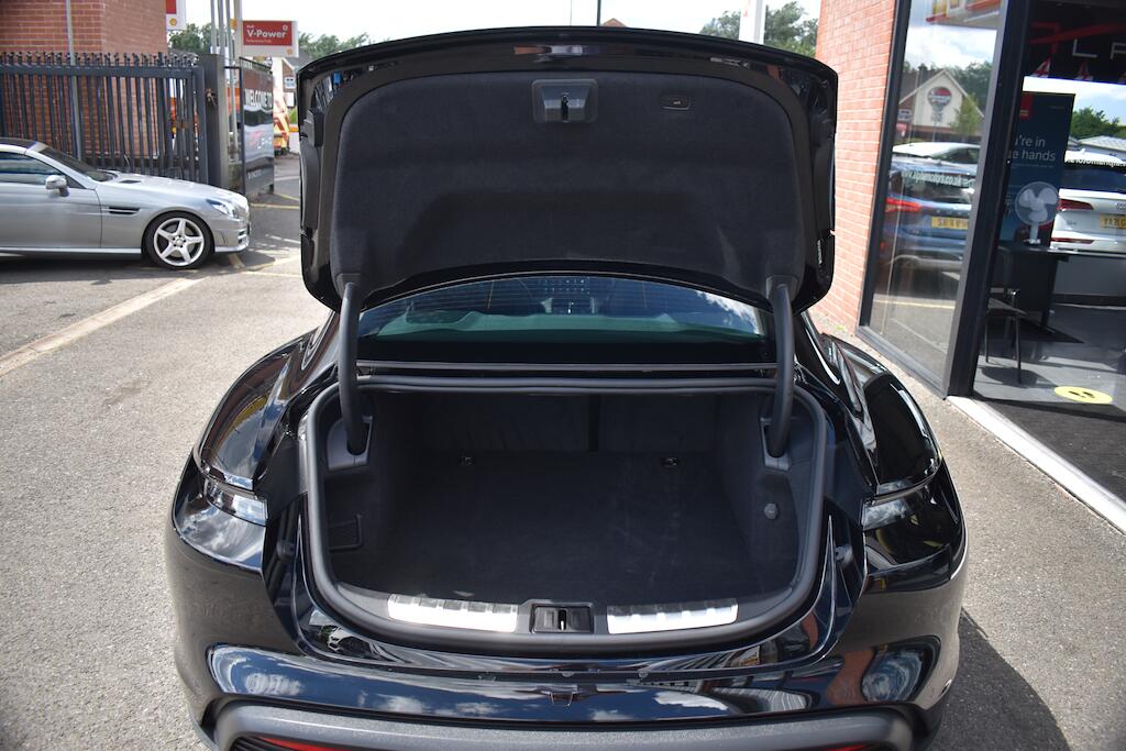 Porsche Taycan view 47