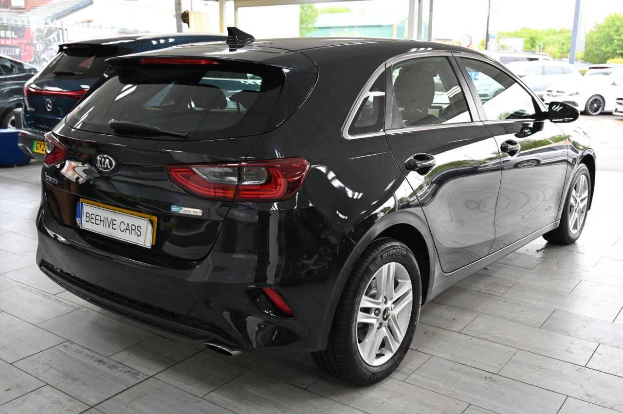 Kia Ceed view 11