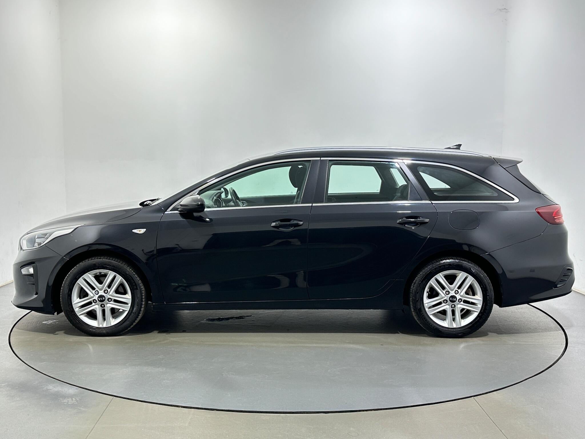 Kia Ceed view 5