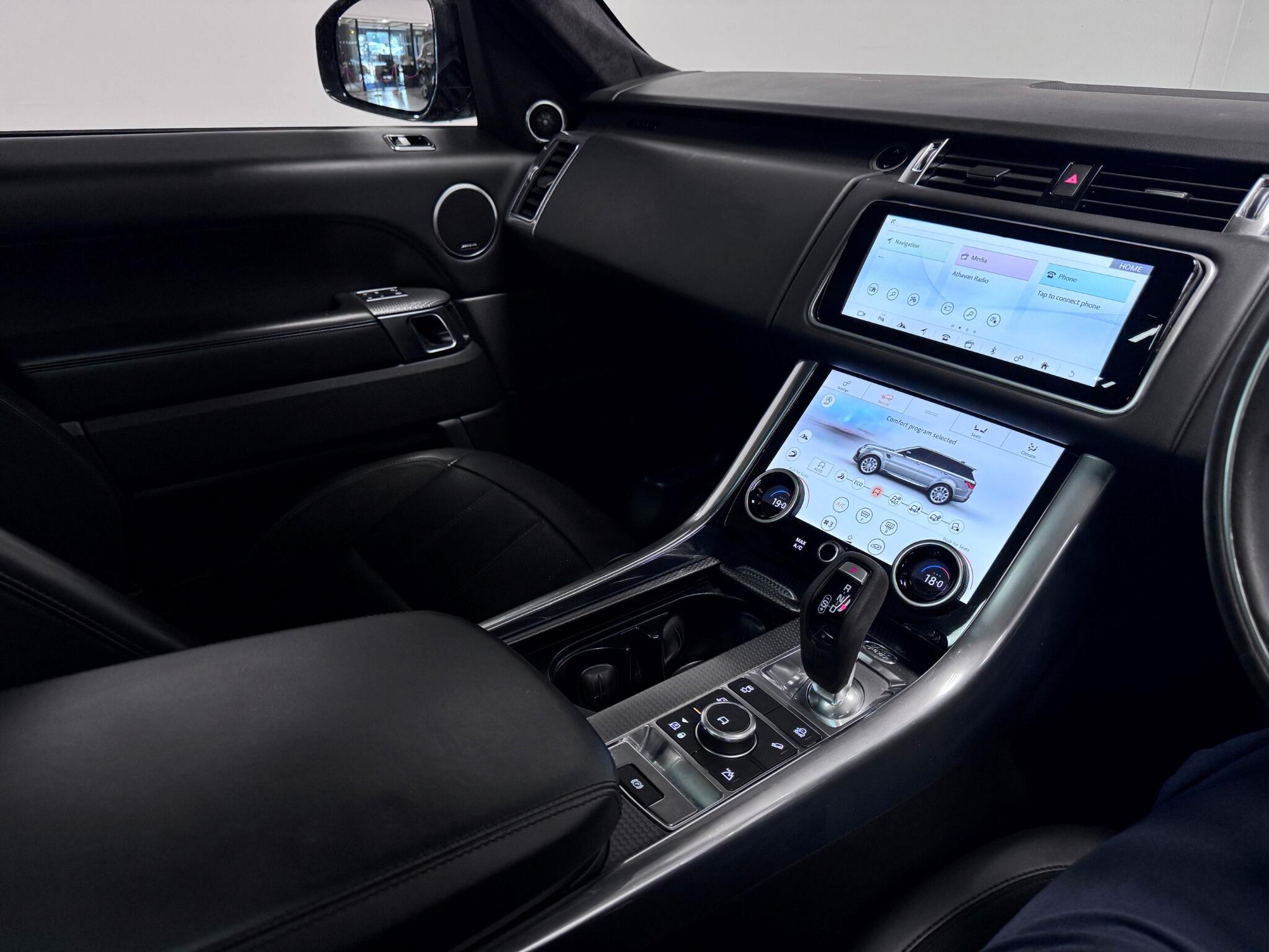 Land Rover Range Rover Sport view 40