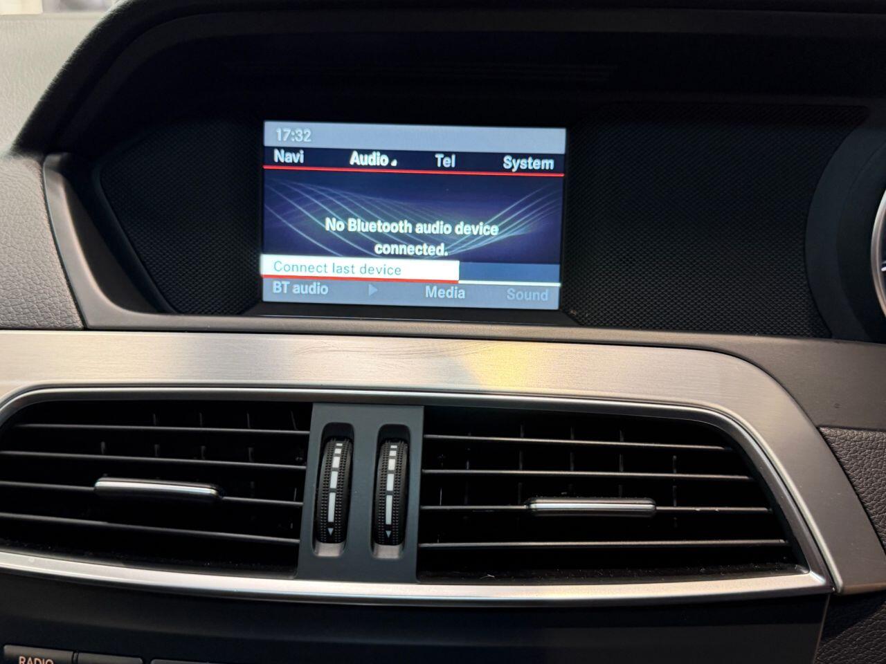 Mercedes-Benz C-Class view 21