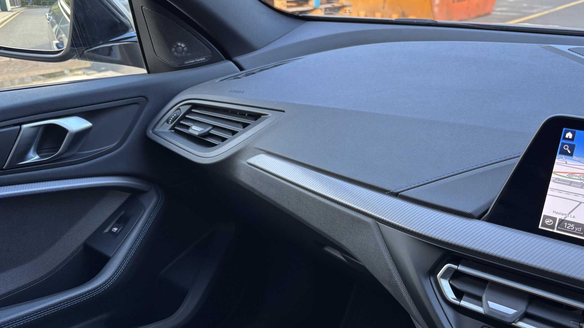 BMW 2 Series view 23