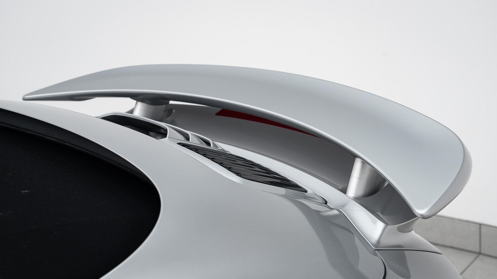 Porsche 911 view 21