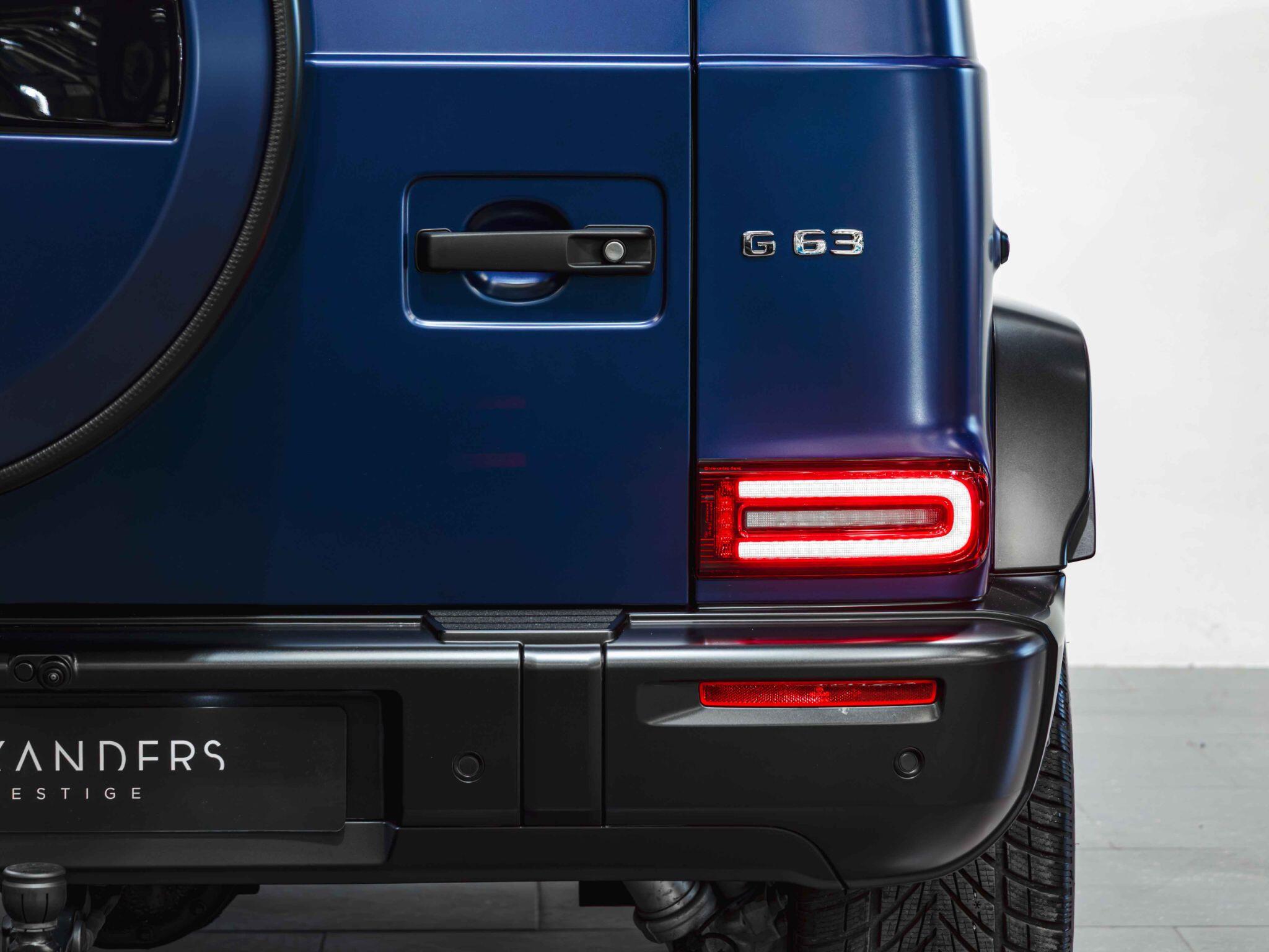 Mercedes-Benz G Class view 16