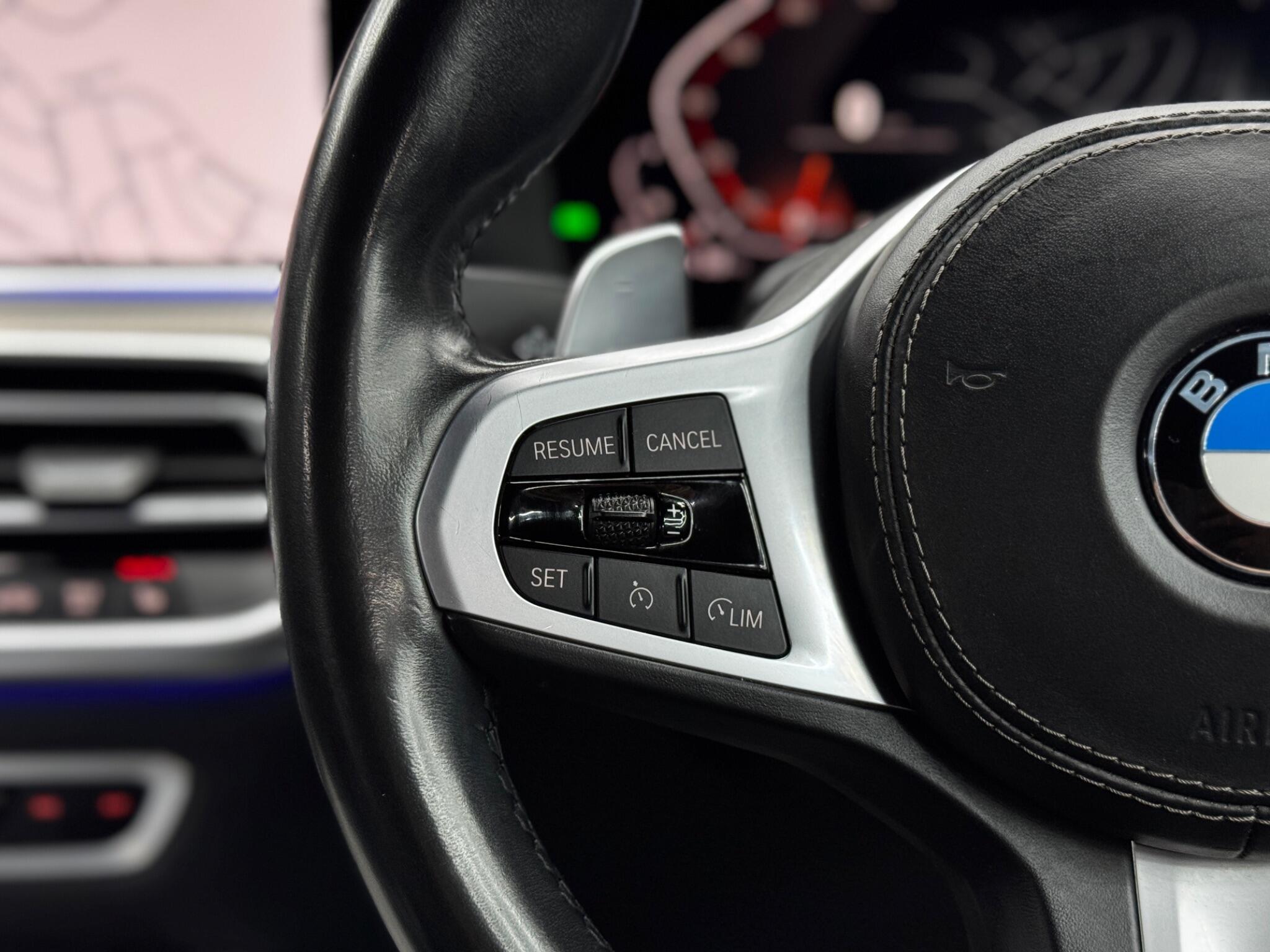 BMW X5 view 21