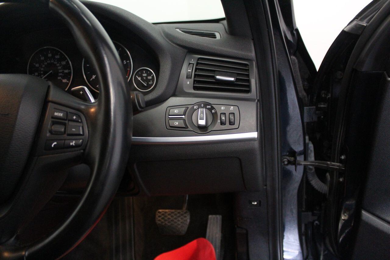 BMW X3 view 50