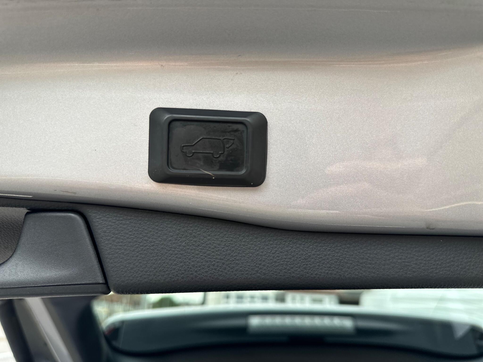 Toyota Rav4 view 18