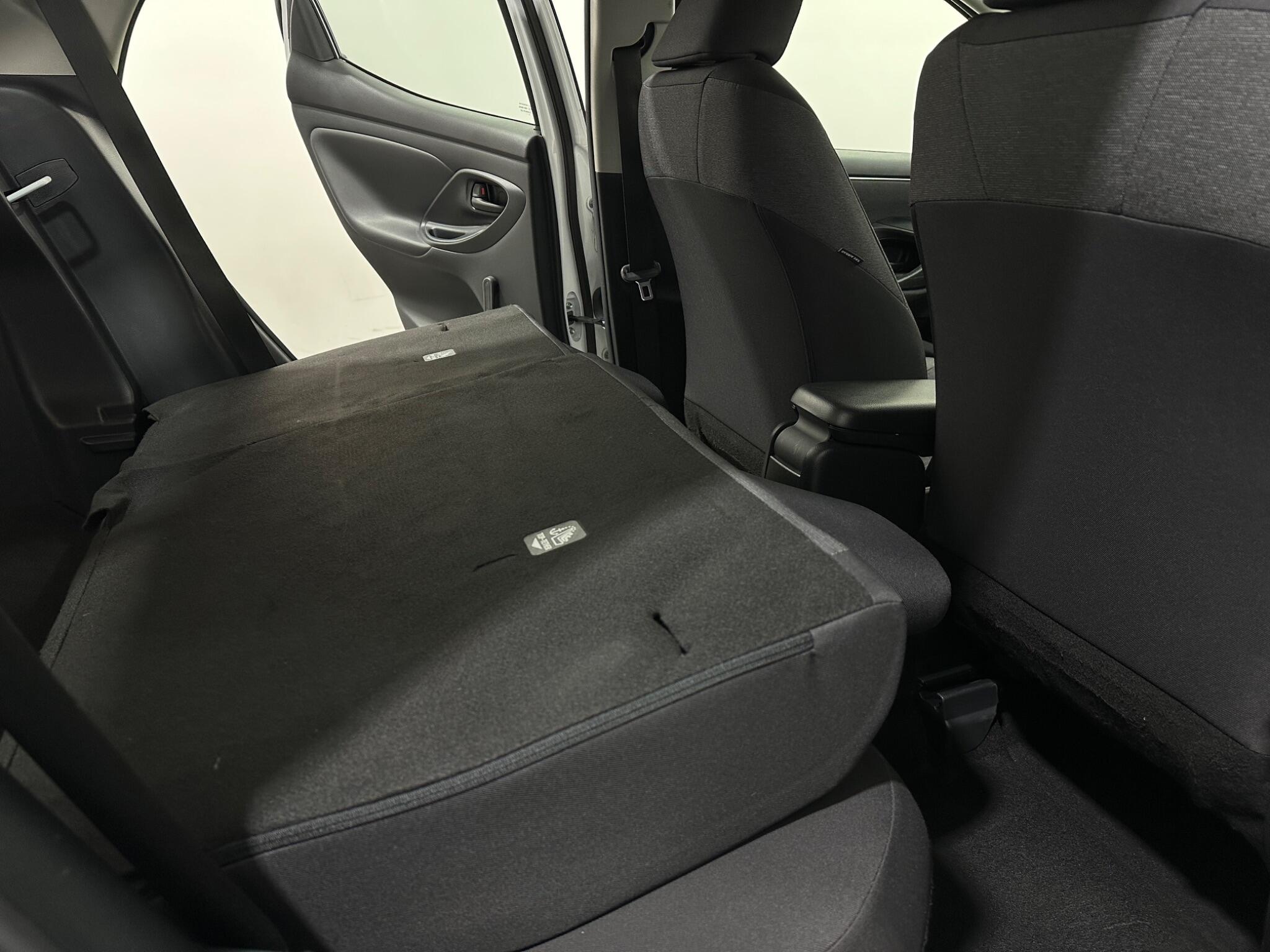 Toyota Yaris view 44