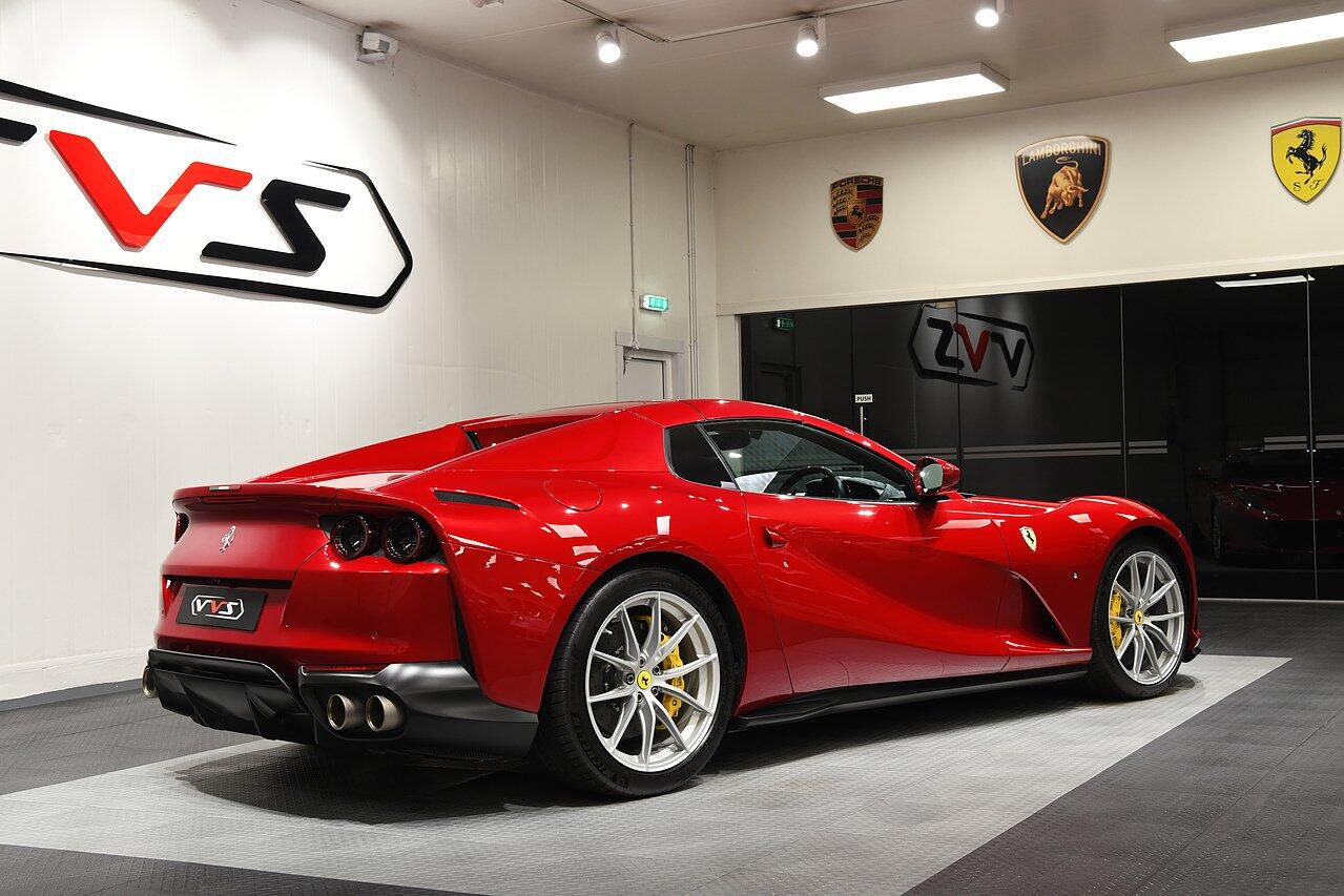 Ferrari 812 view 52