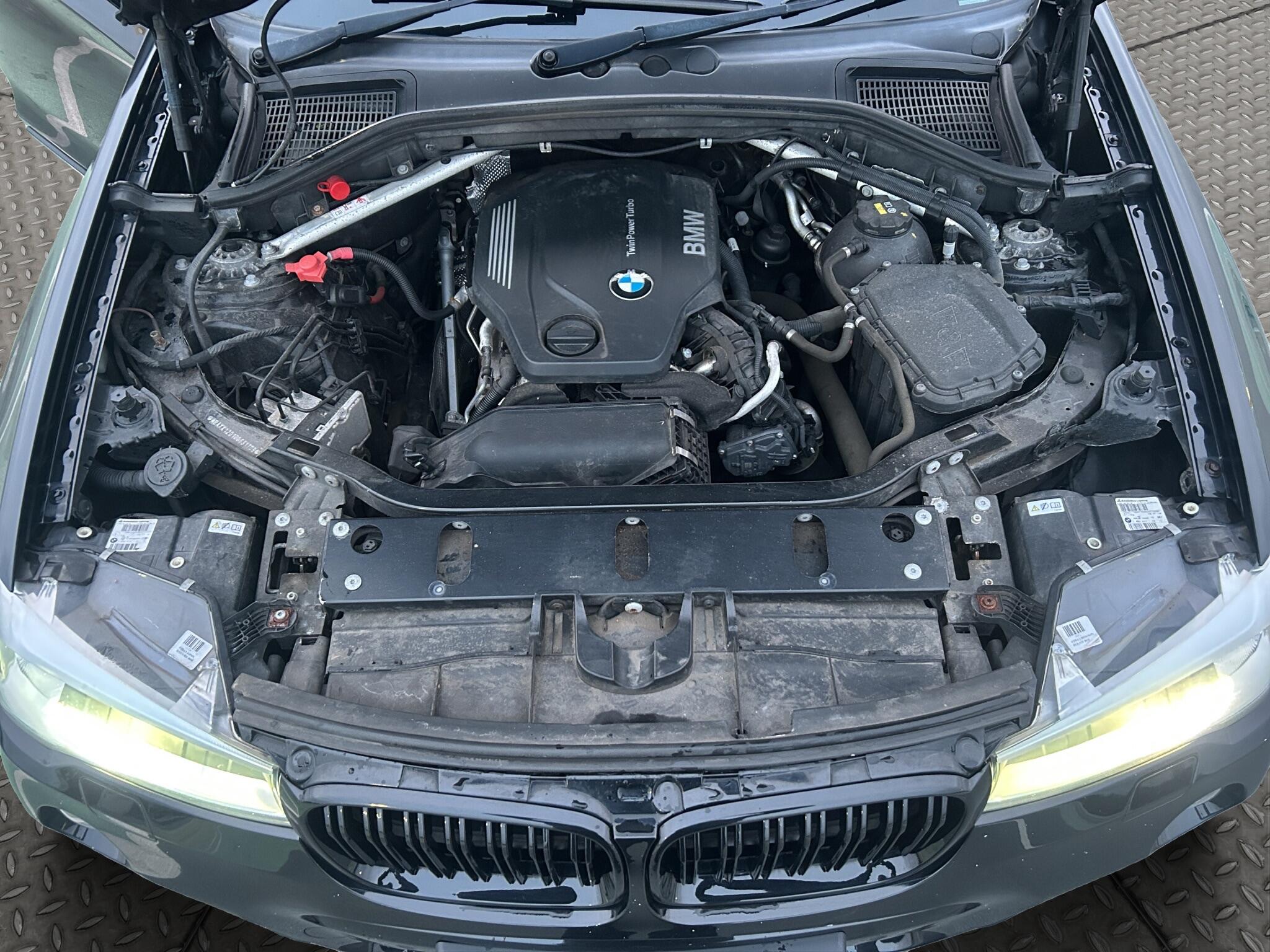 BMW X4 view 14