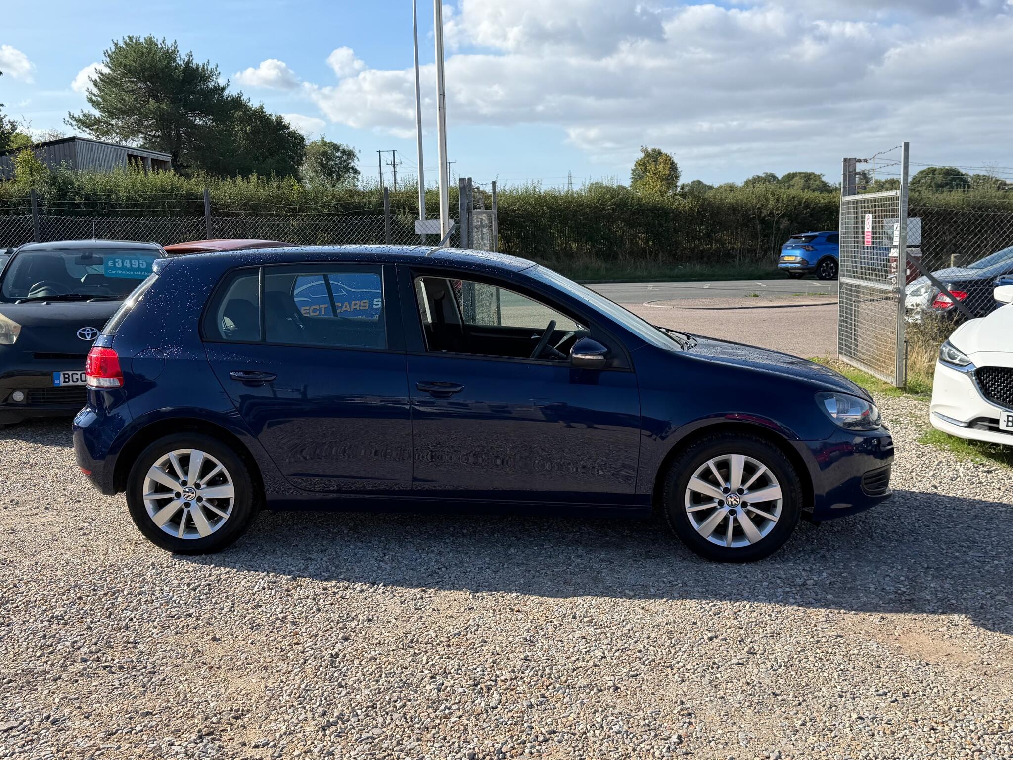Volkswagen Golf view 9