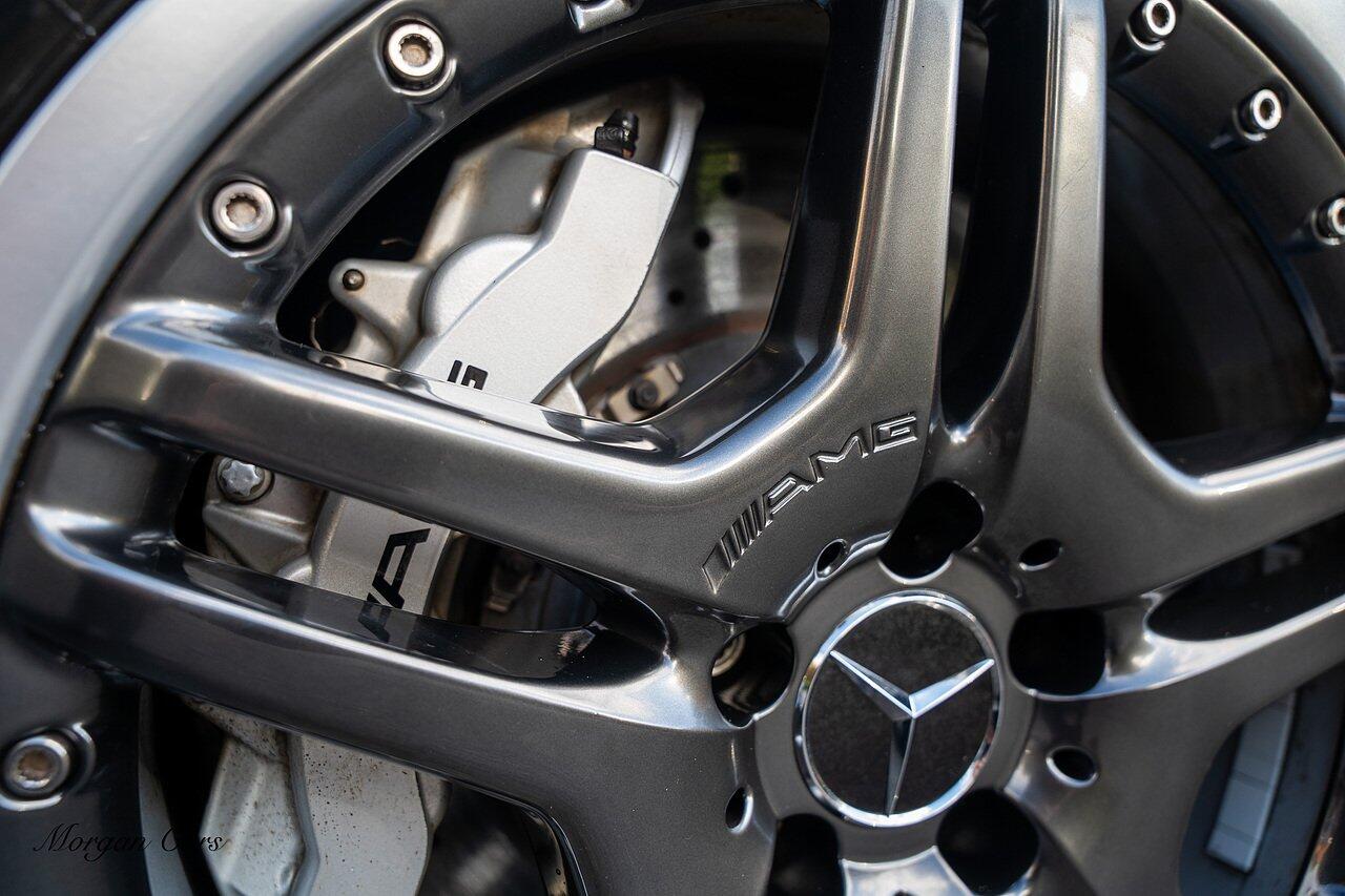 Mercedes-Benz SL view 8
