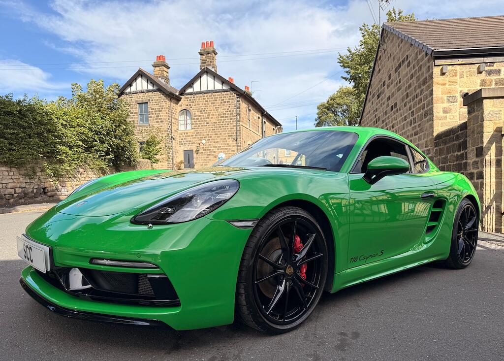 Porsche Cayman view 7