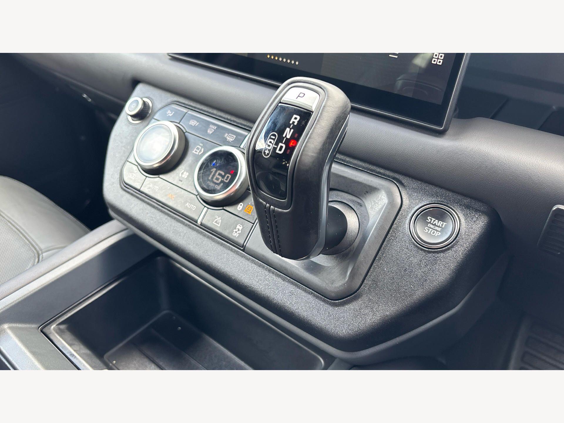Land Rover Defender view 16