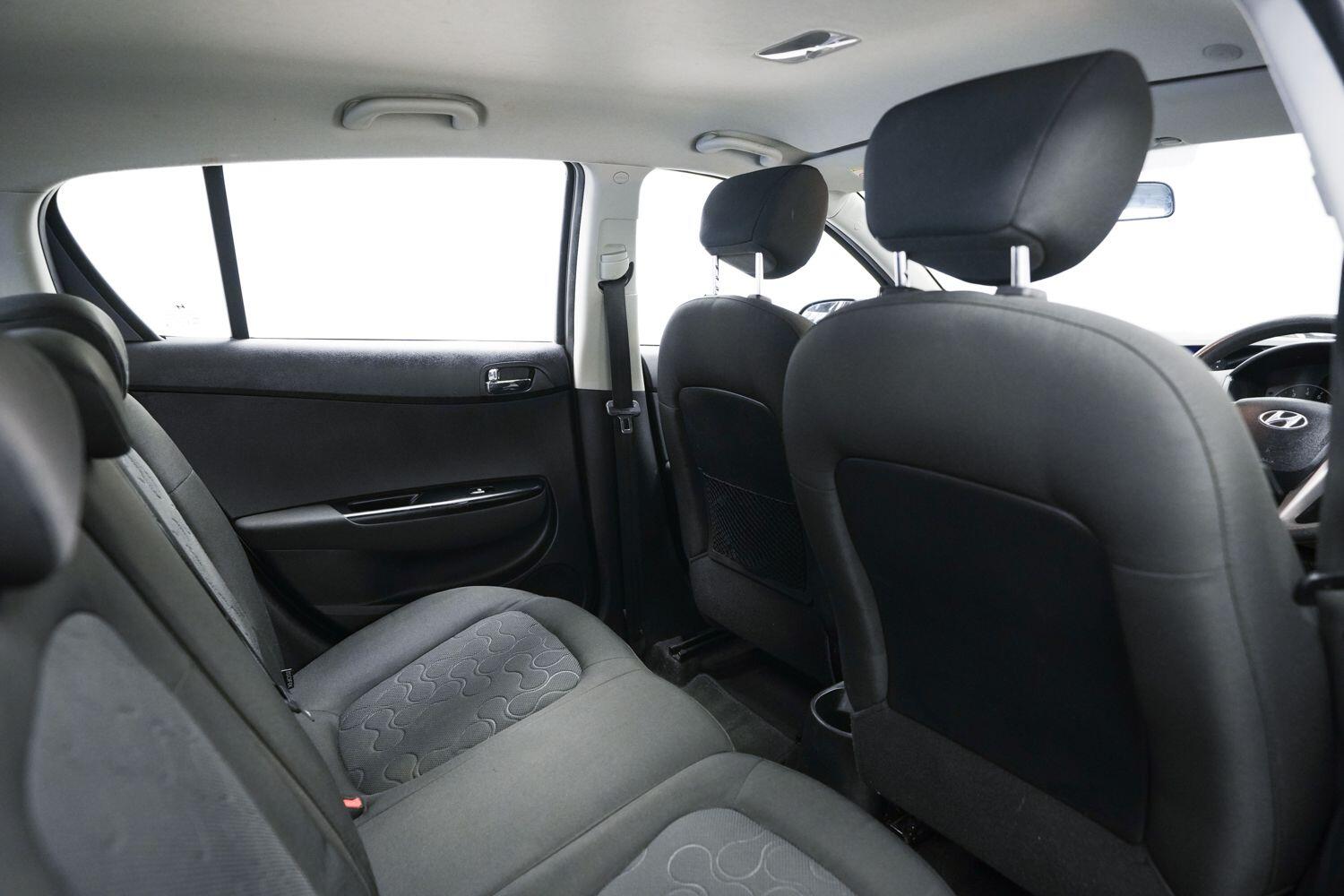 Hyundai I20 view 13