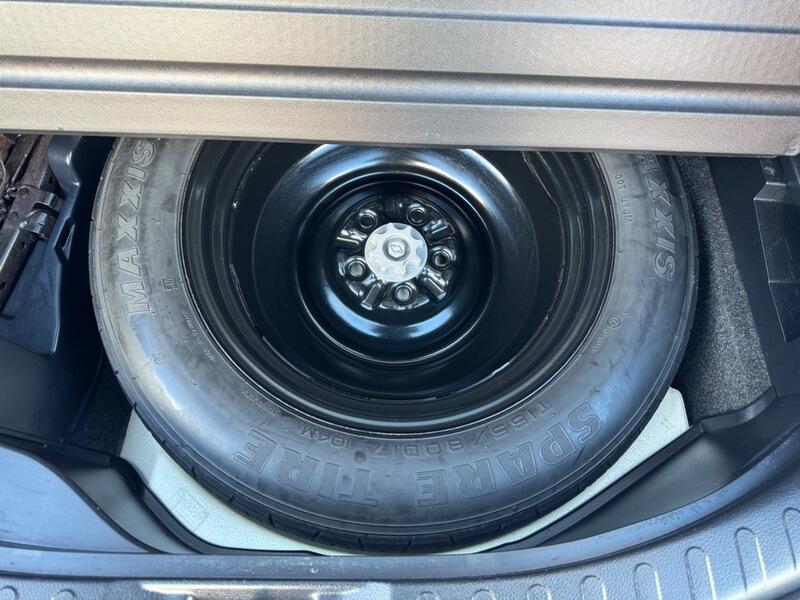 Toyota Rav4 view 45