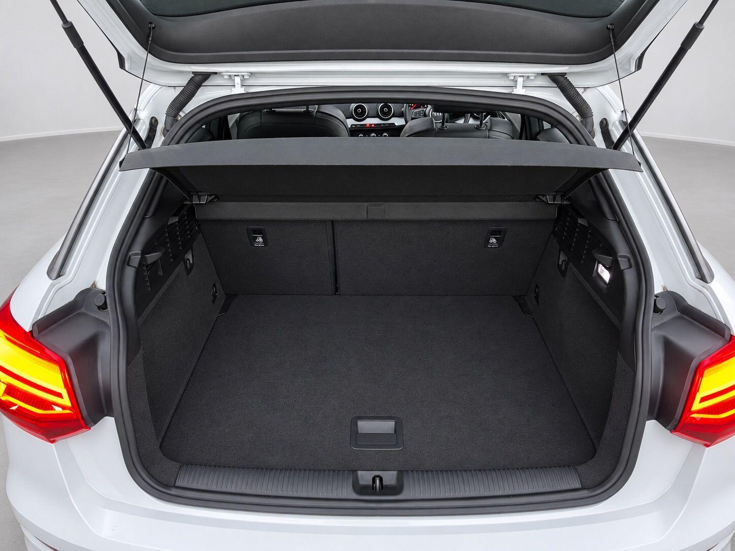Audi Q2 view 38