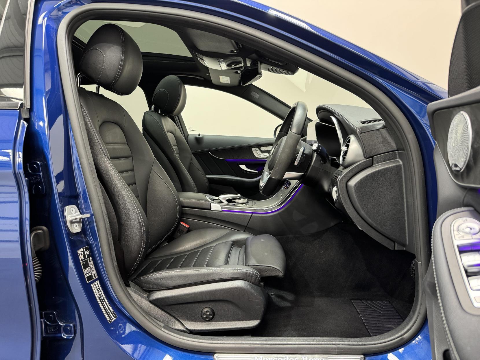 Mercedes-Benz C Class view 23