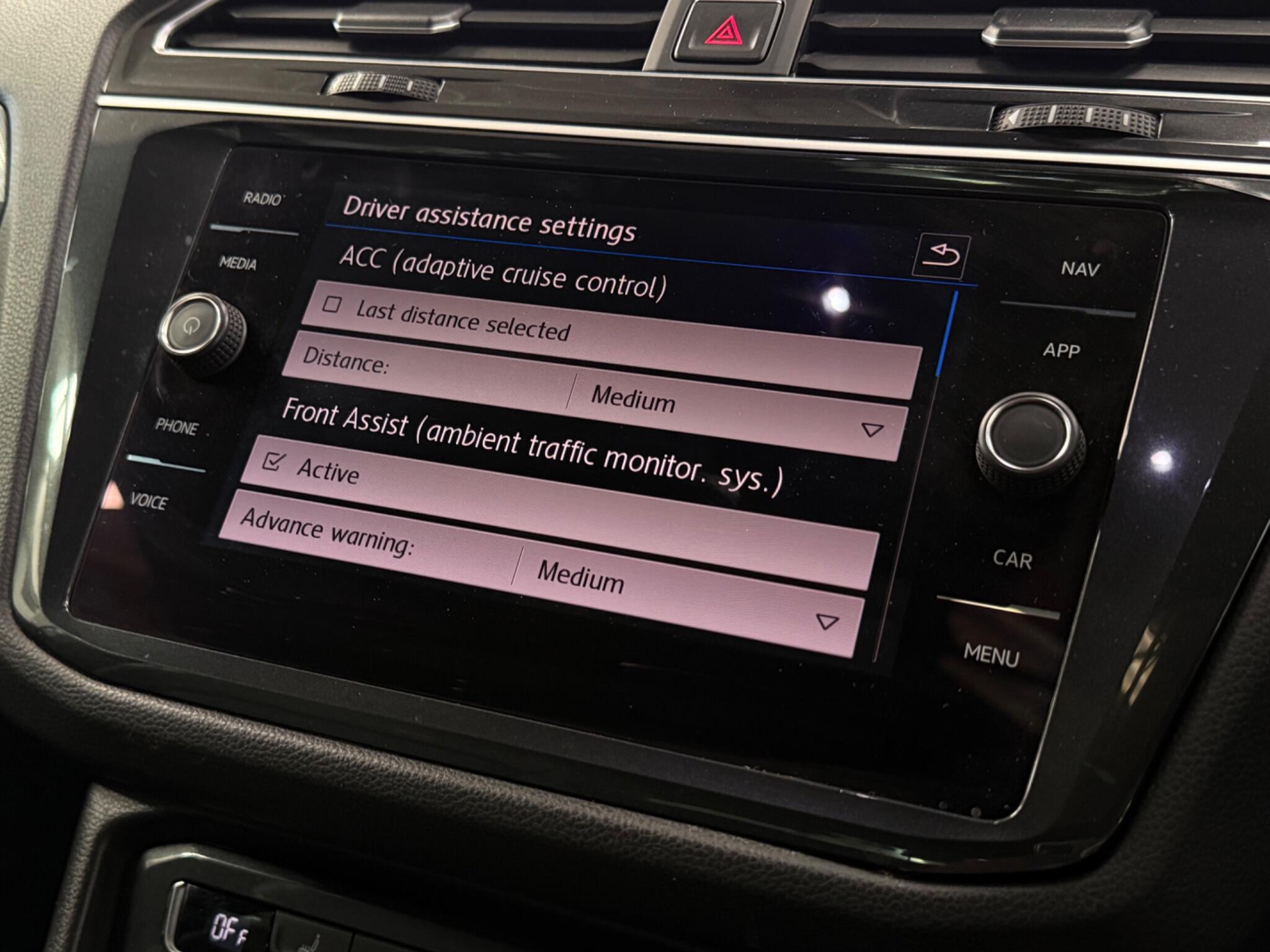 Volkswagen Tiguan view 27