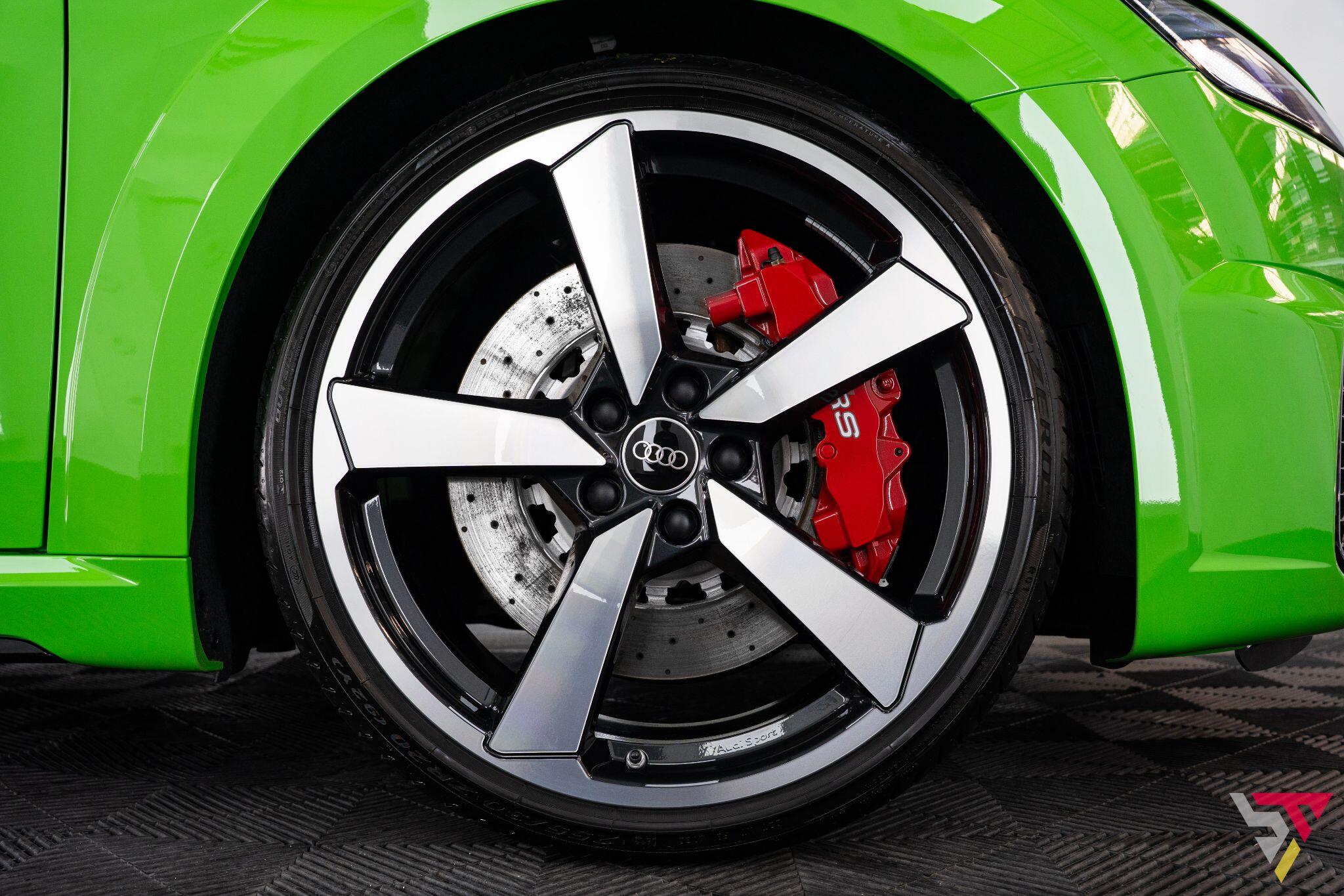 Audi TT RS view 25