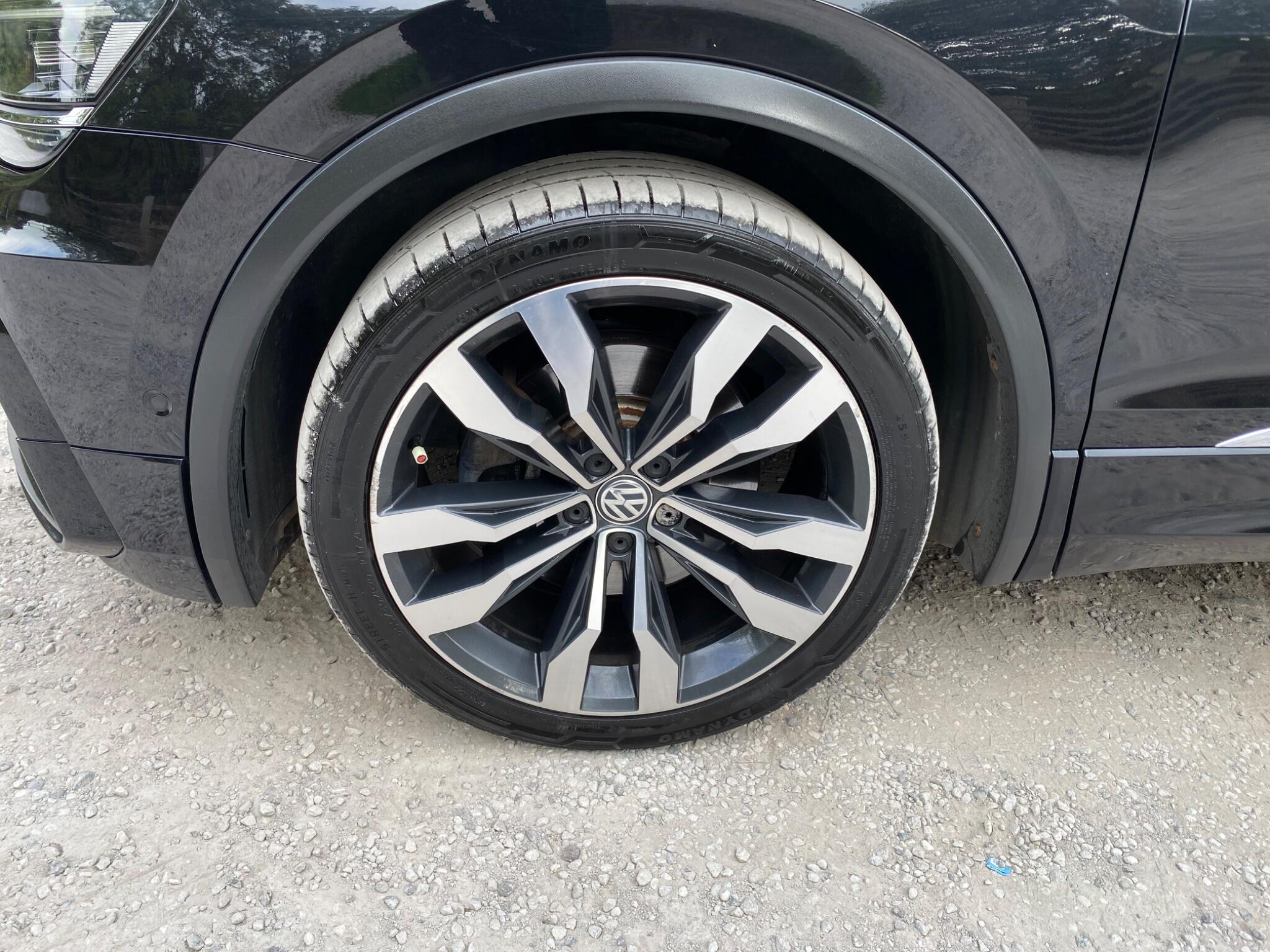 Volkswagen Tiguan view 43