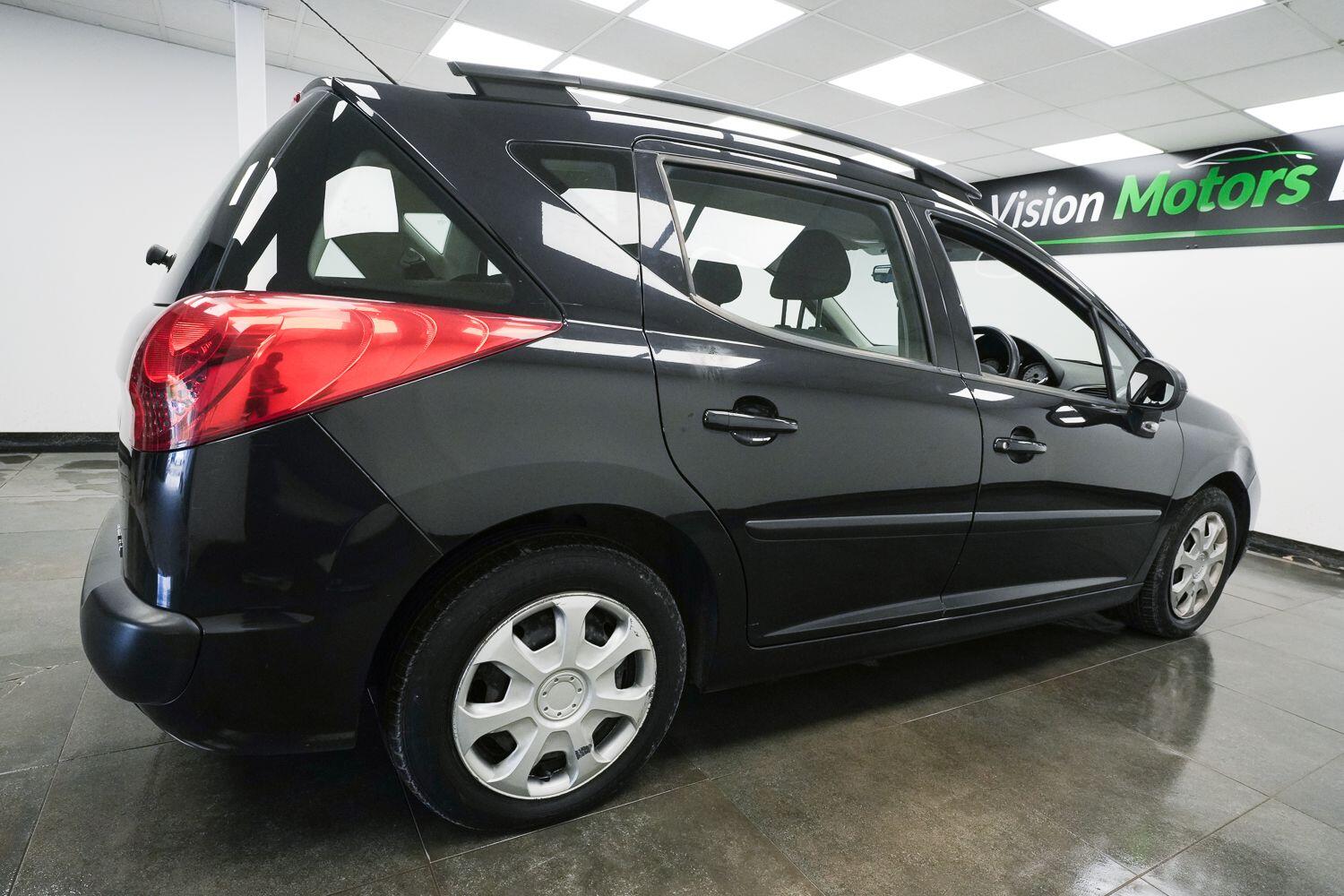 Peugeot 207 SW view 4